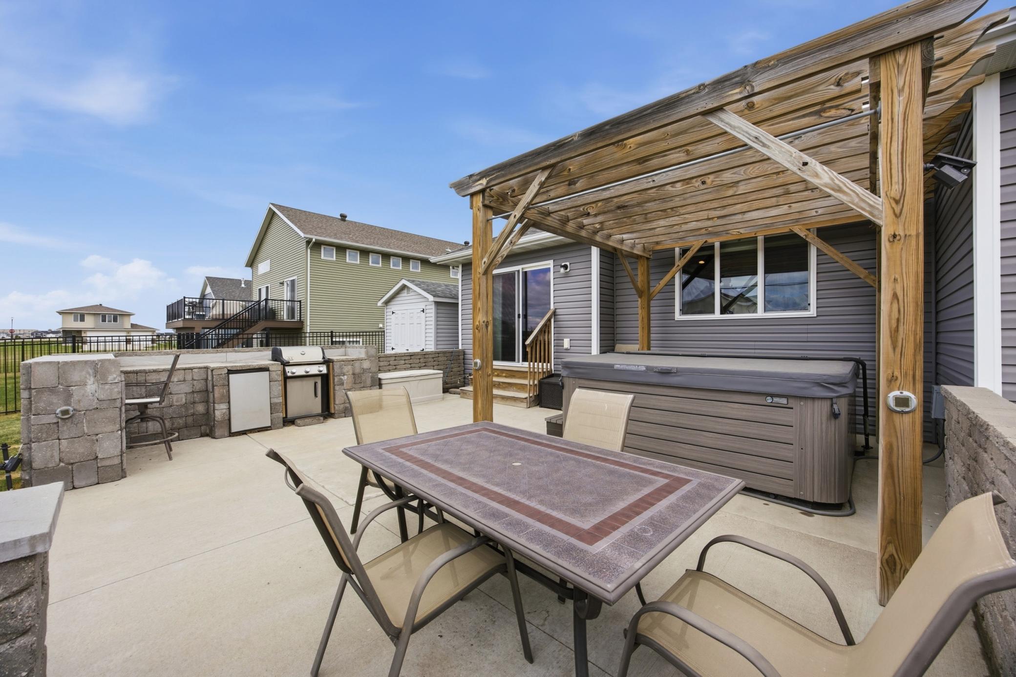 main property photo 32