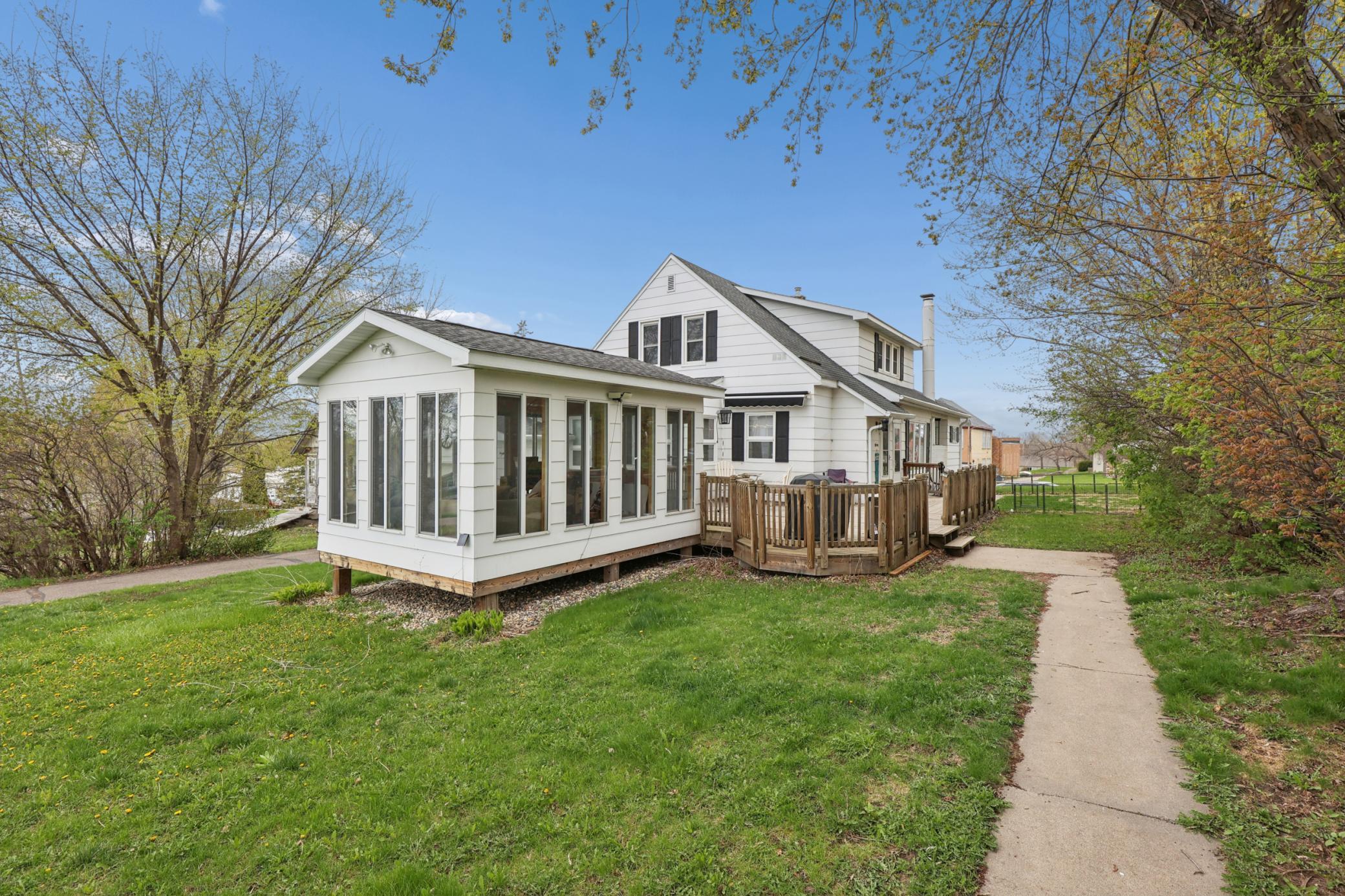 main property photo 28