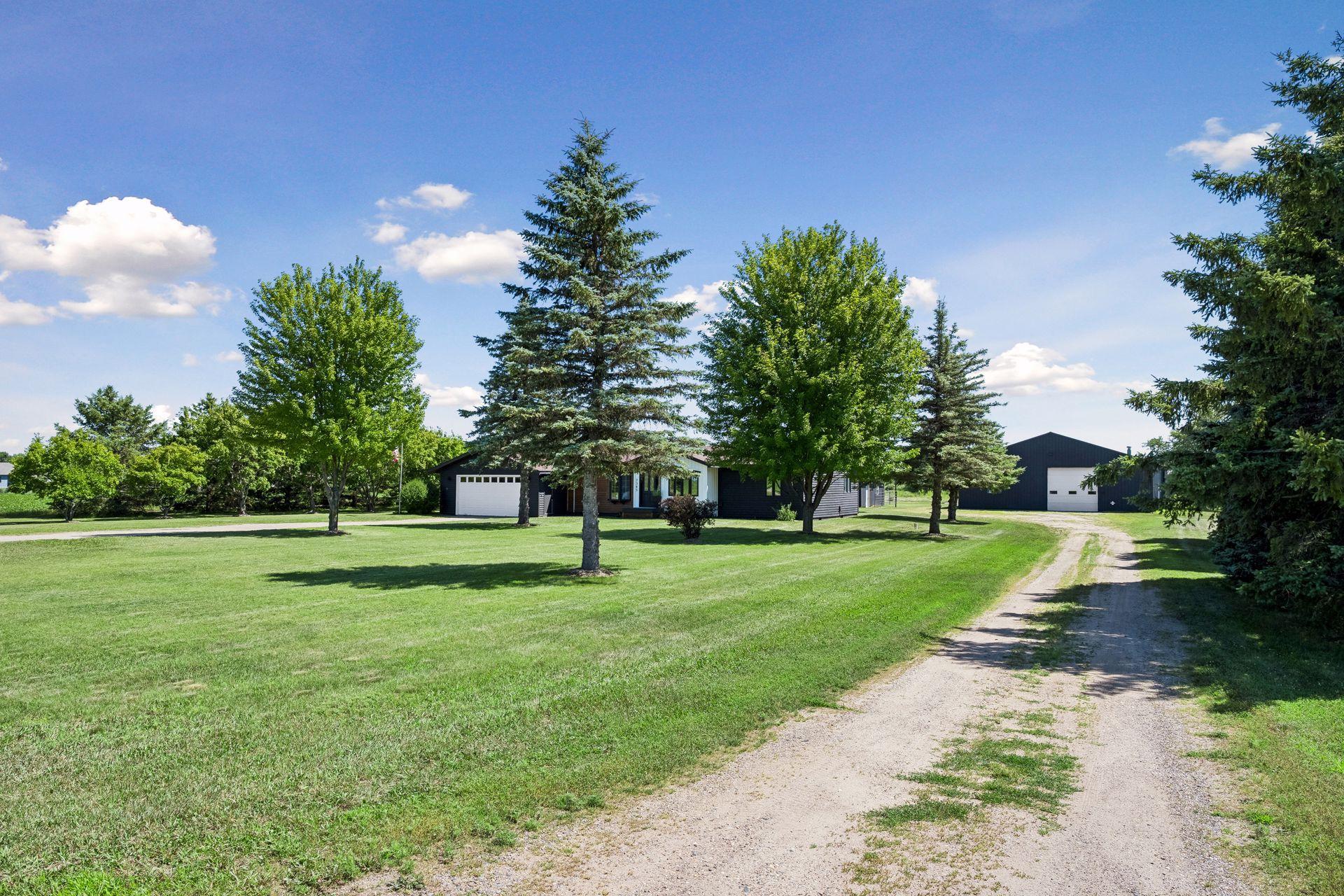 main property photo 35
