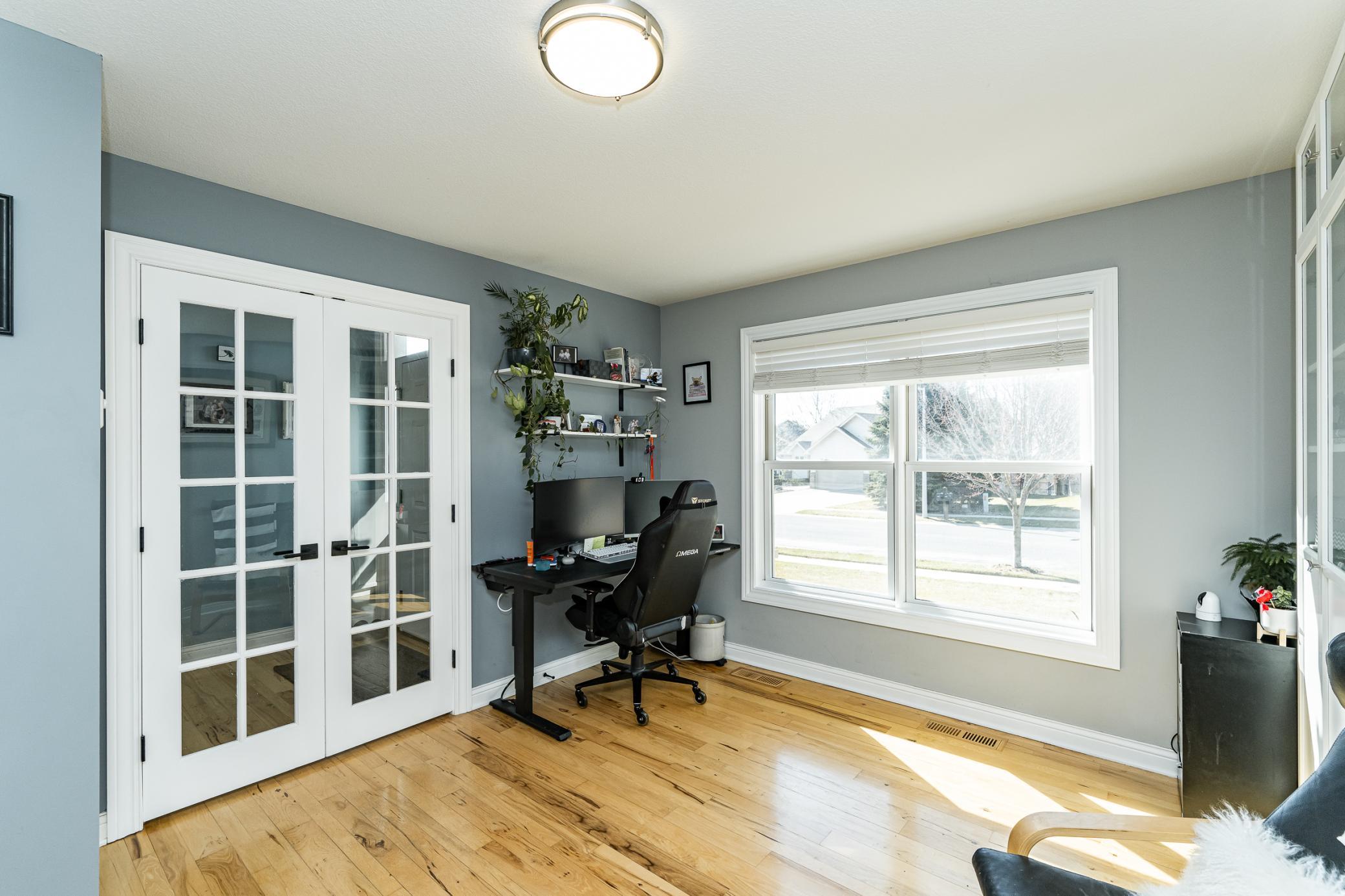 main property photo 30