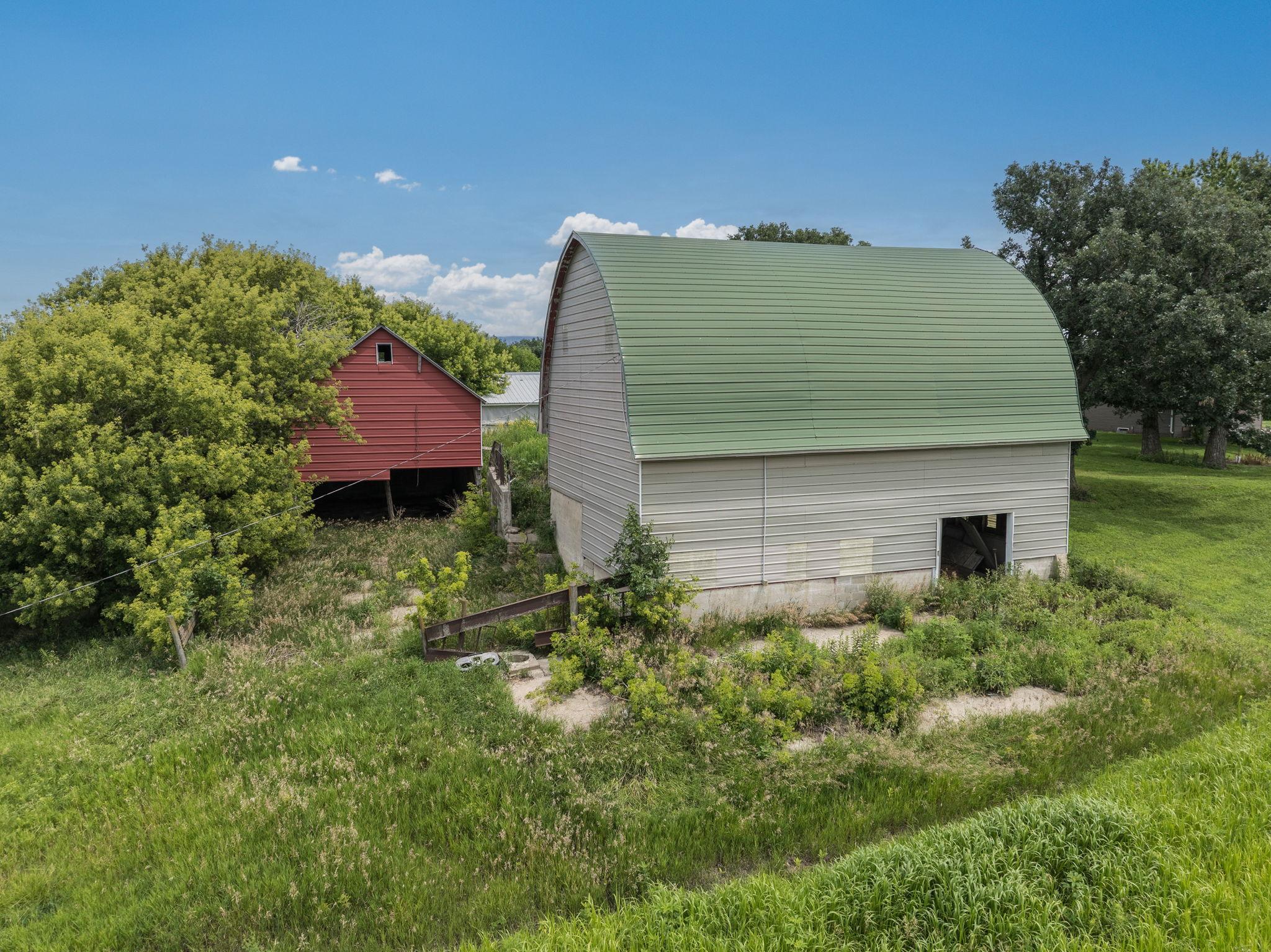 main property photo 44
