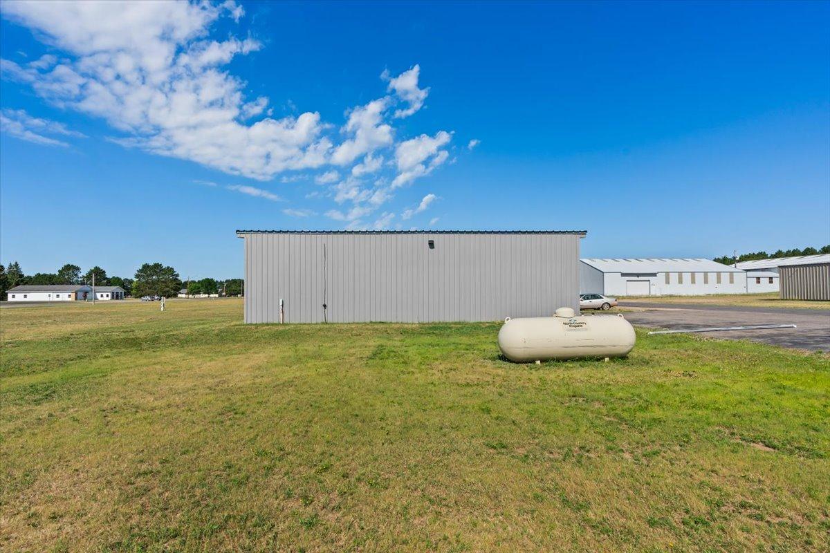 main property photo 13