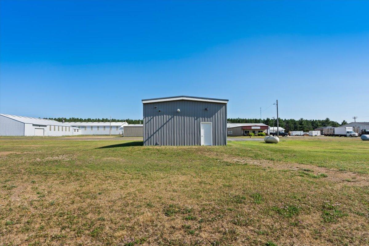 main property photo 5