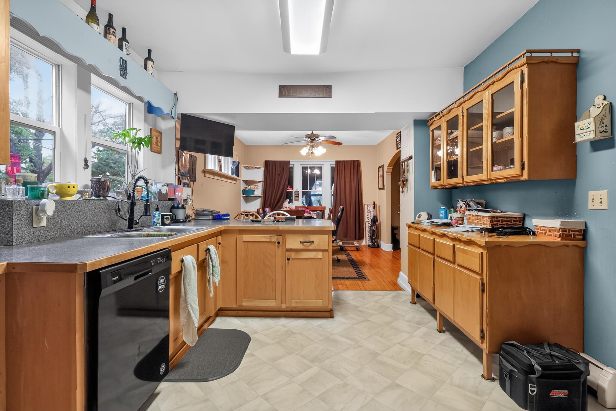 main property photo 14