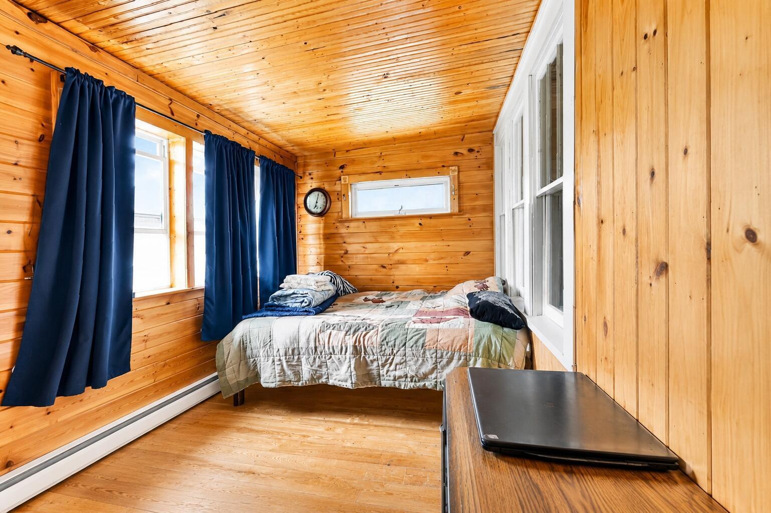main property photo 28
