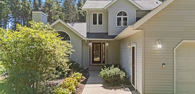 image of property with 3 Bed | 3 Bath | 2,469 Sqft