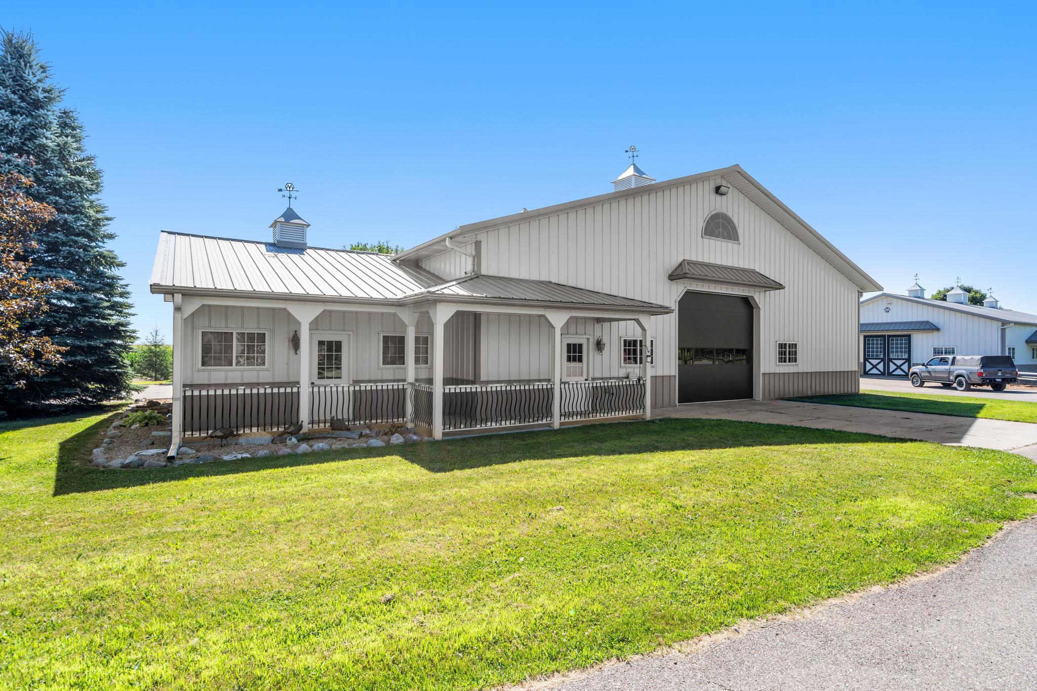 main property photo 32
