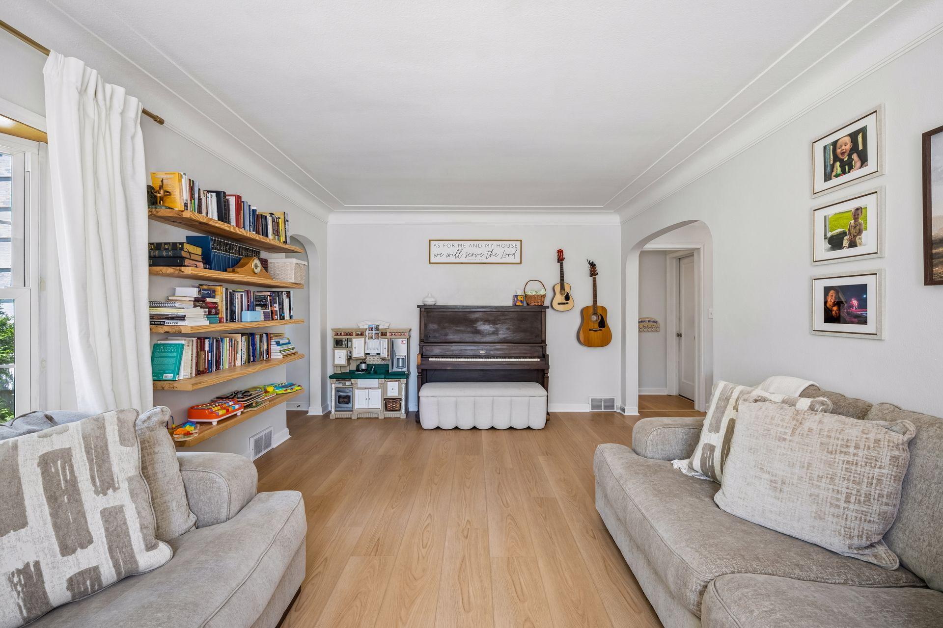 main property photo 9