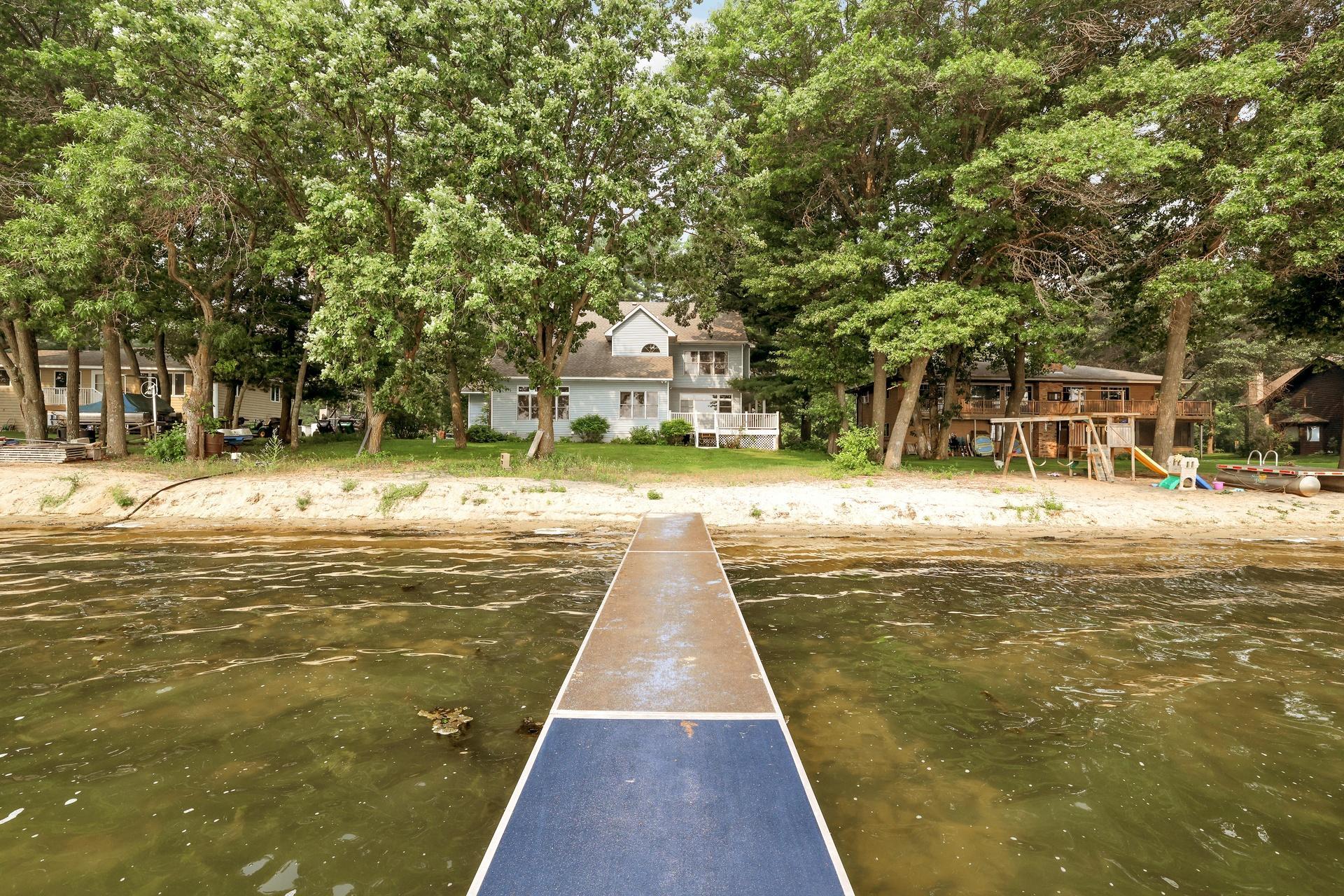 main property photo 40