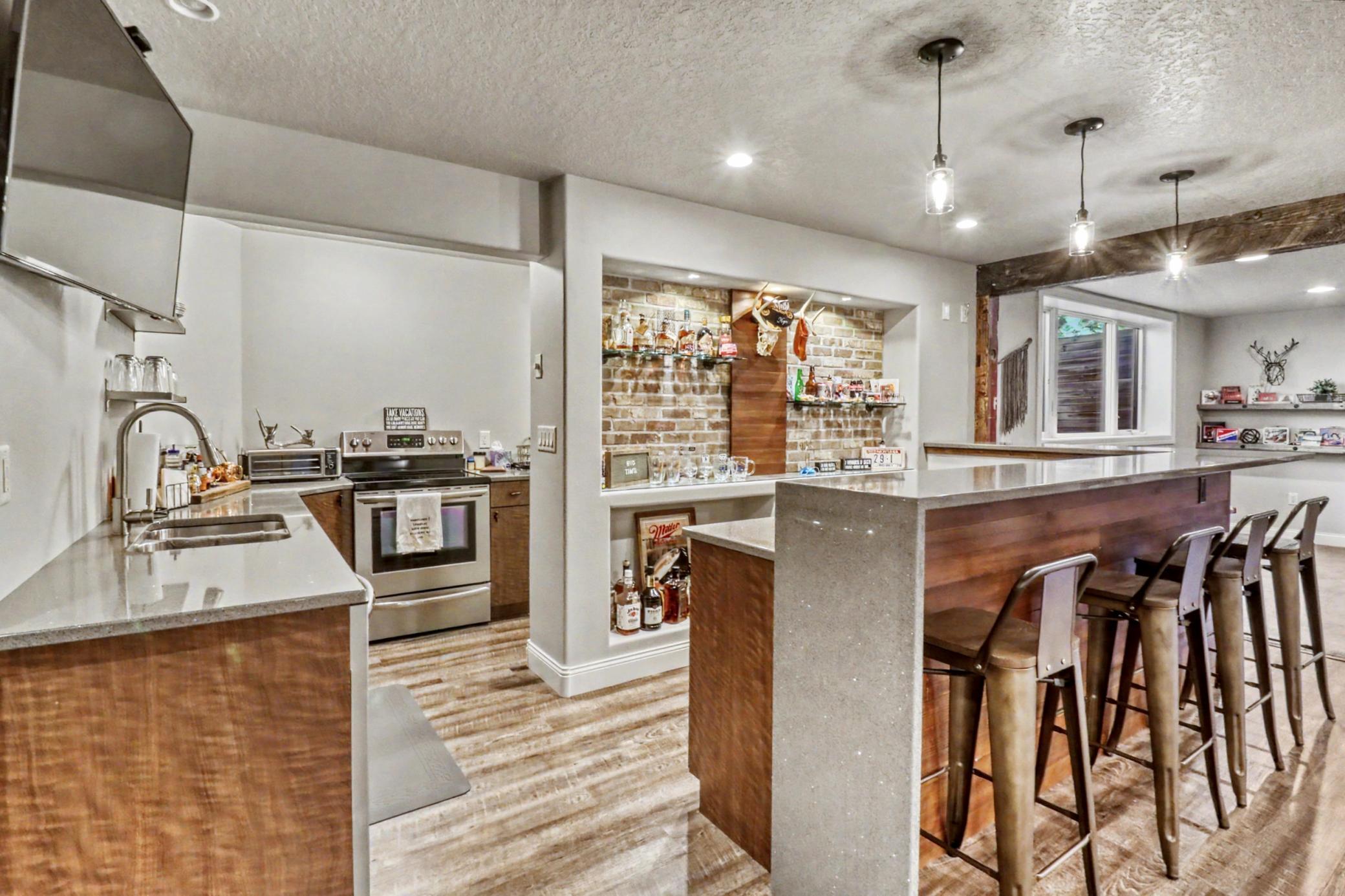 main property photo 67