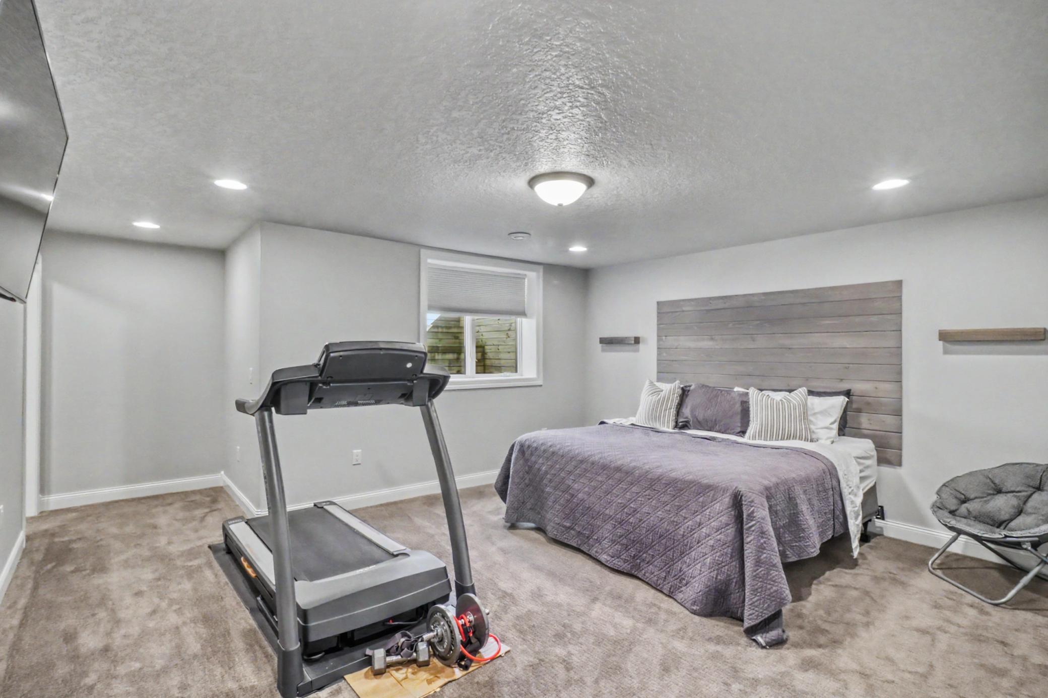 main property photo 90