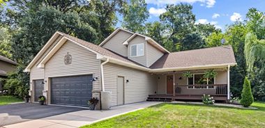 image of property with 5 Bed | 5 Bath | 2,909 Sqft
