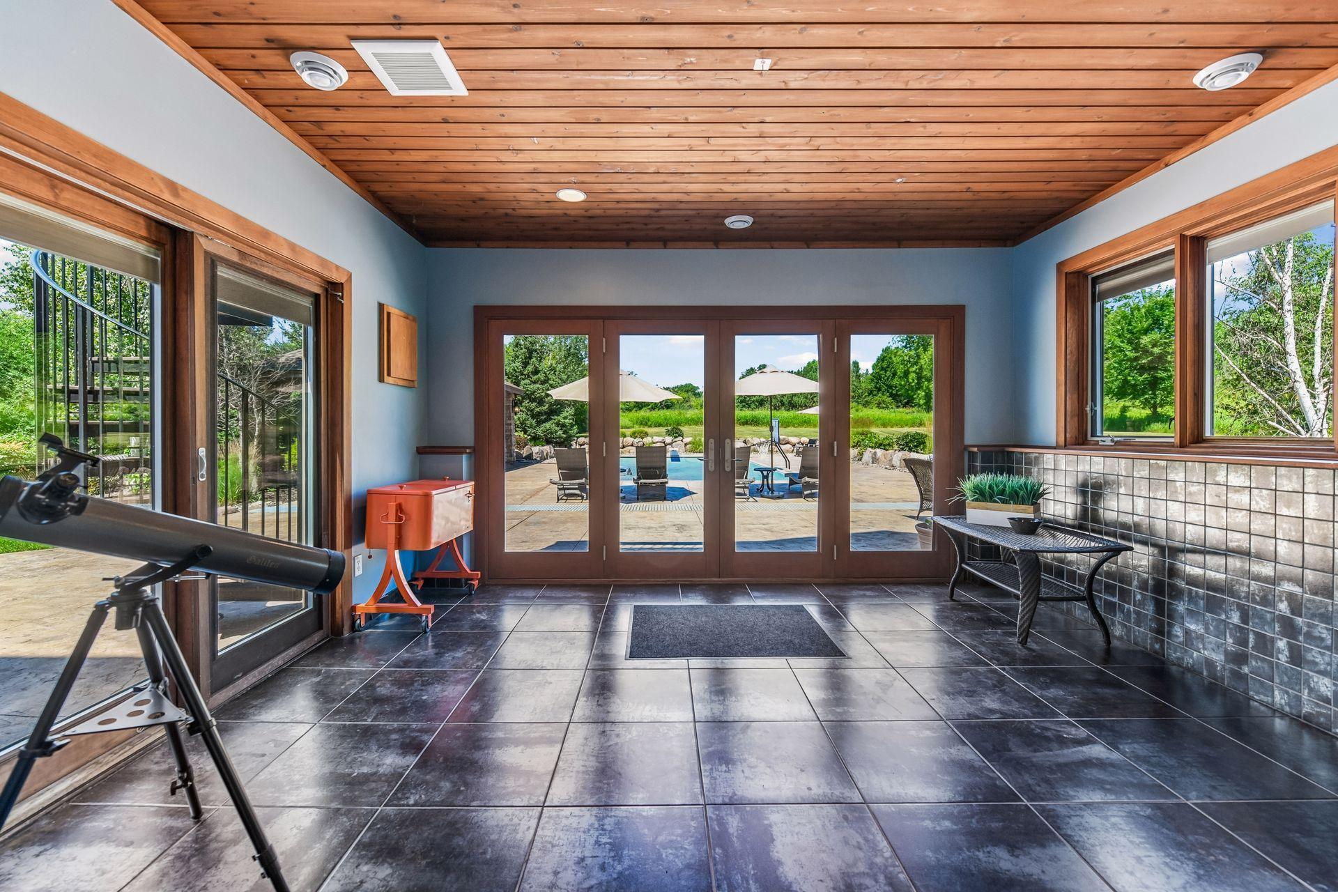 main property photo 75