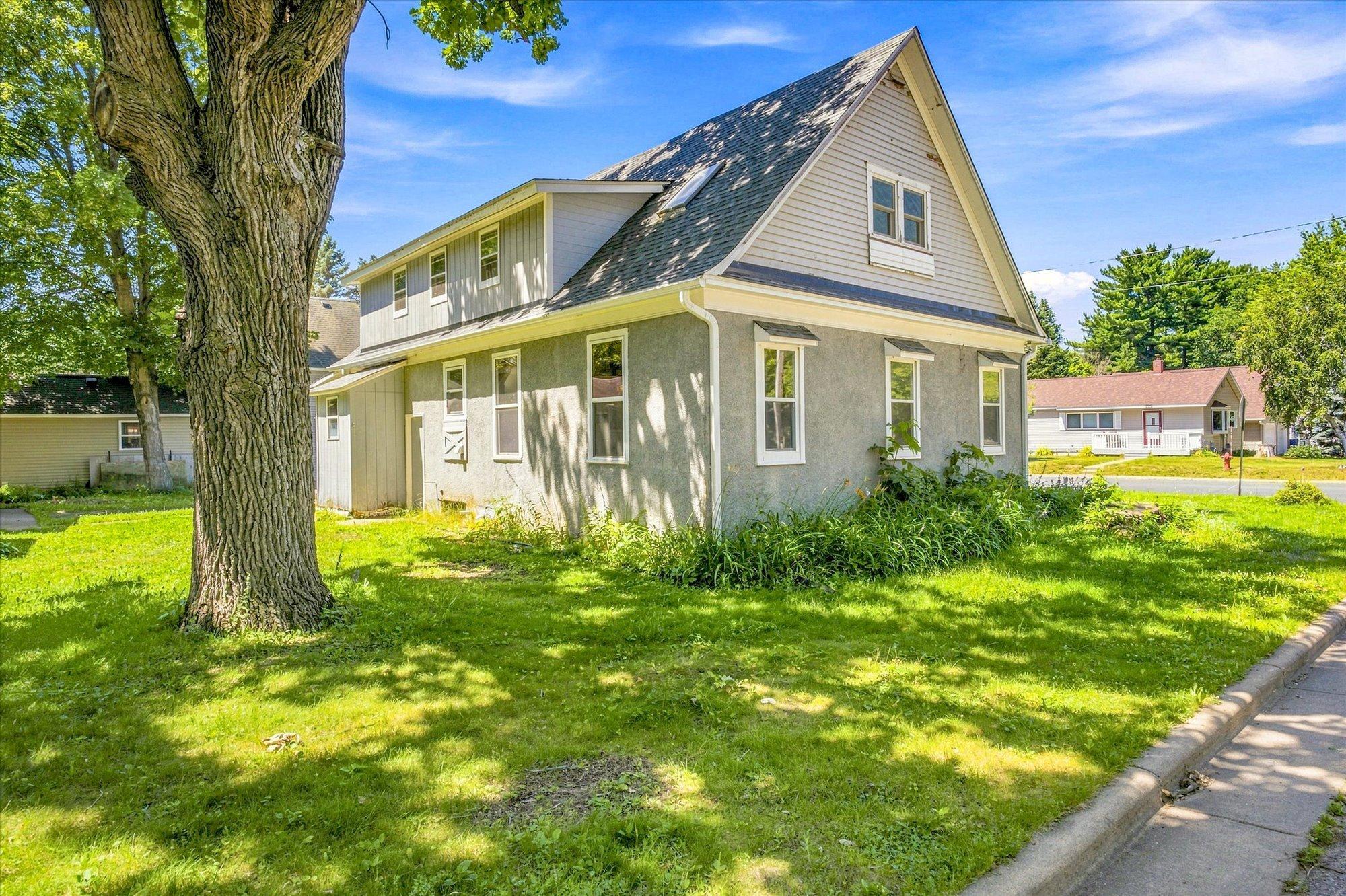 main property photo 28