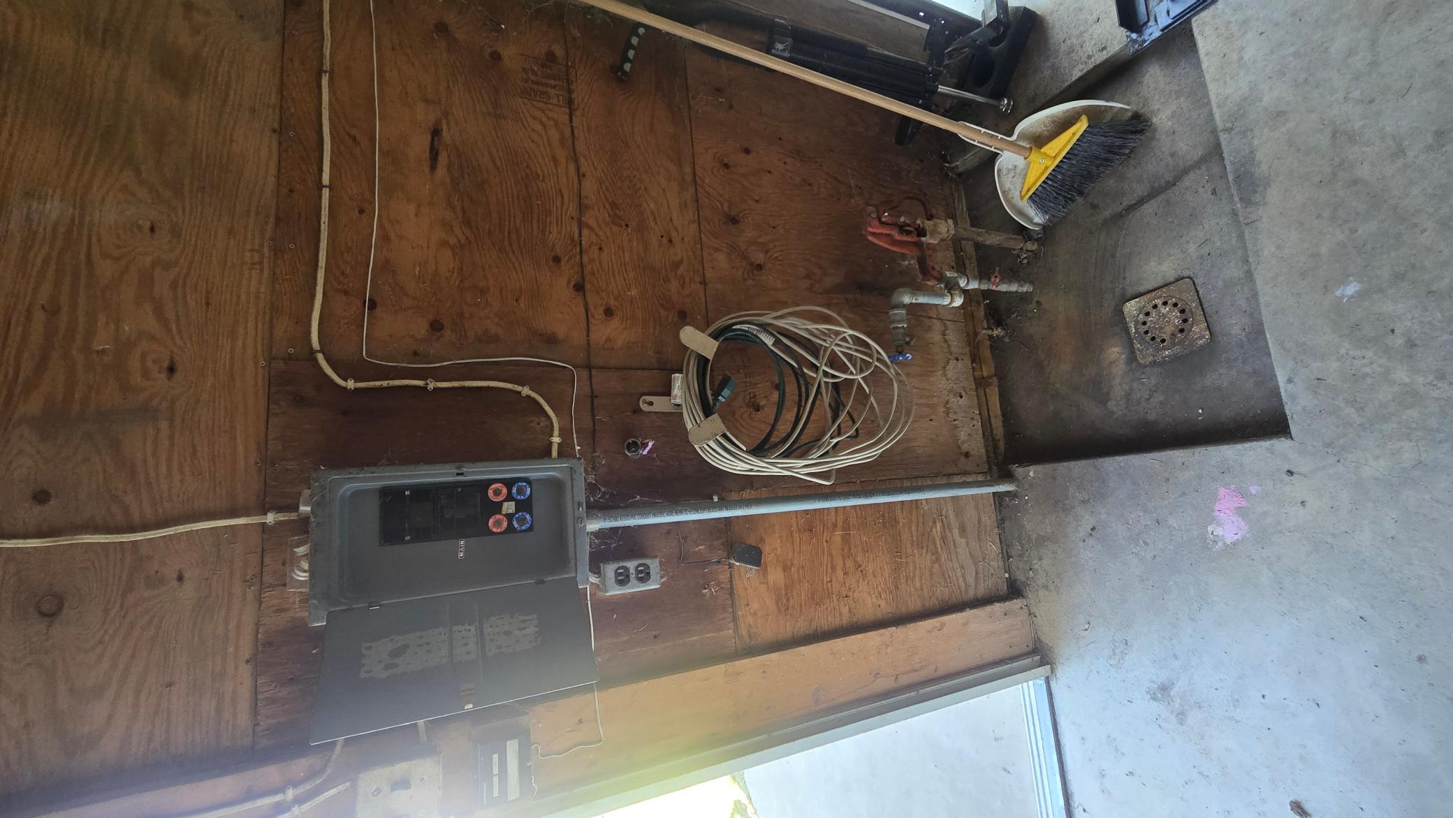 main property photo 14