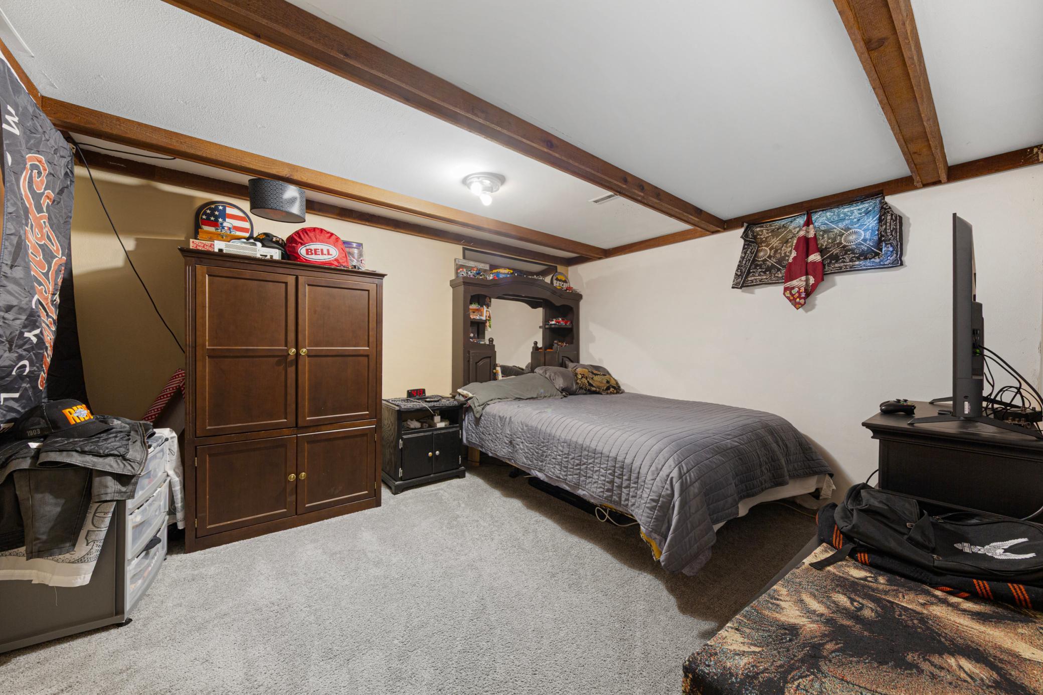 main property photo 26