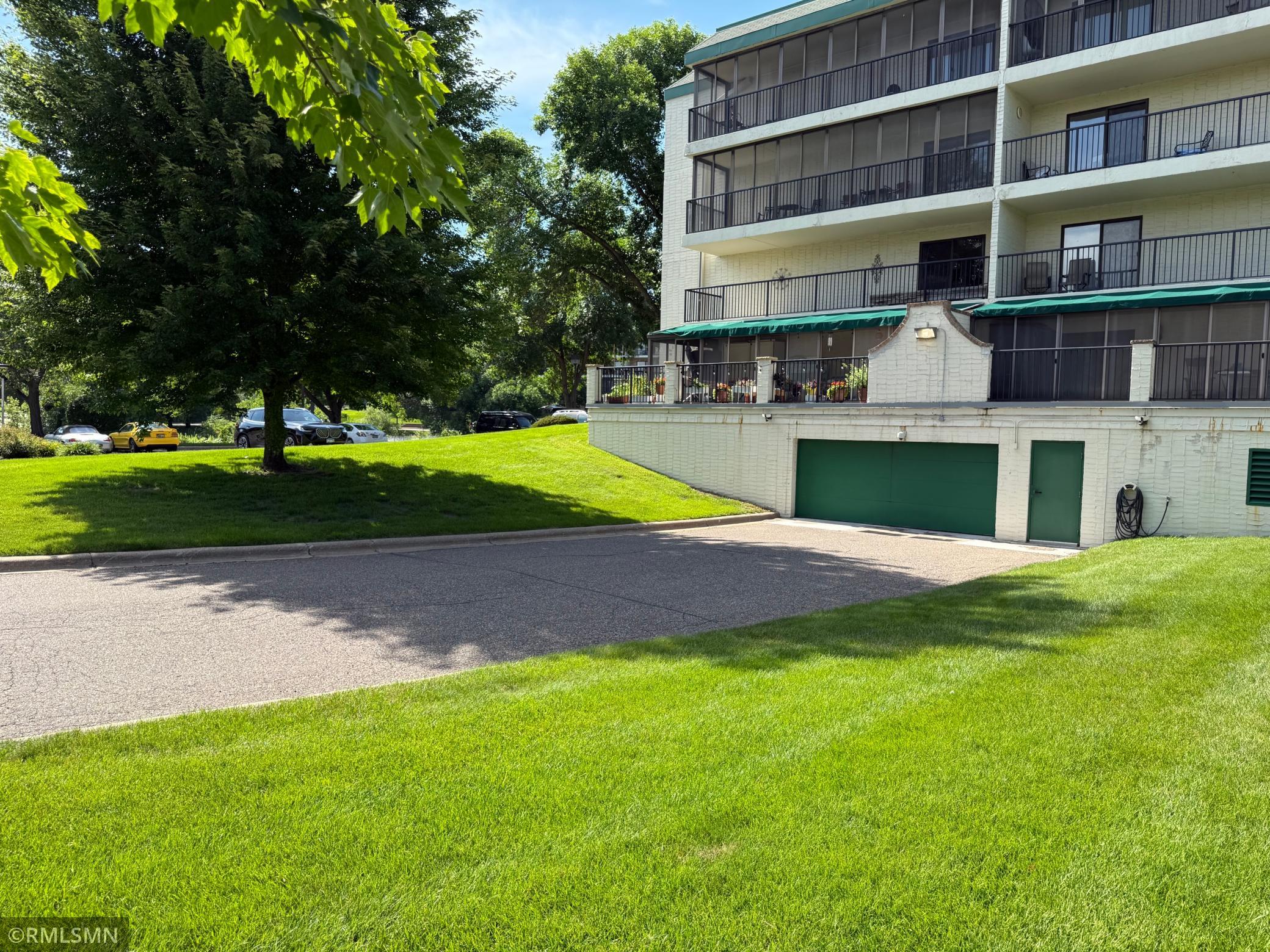 main property photo 26