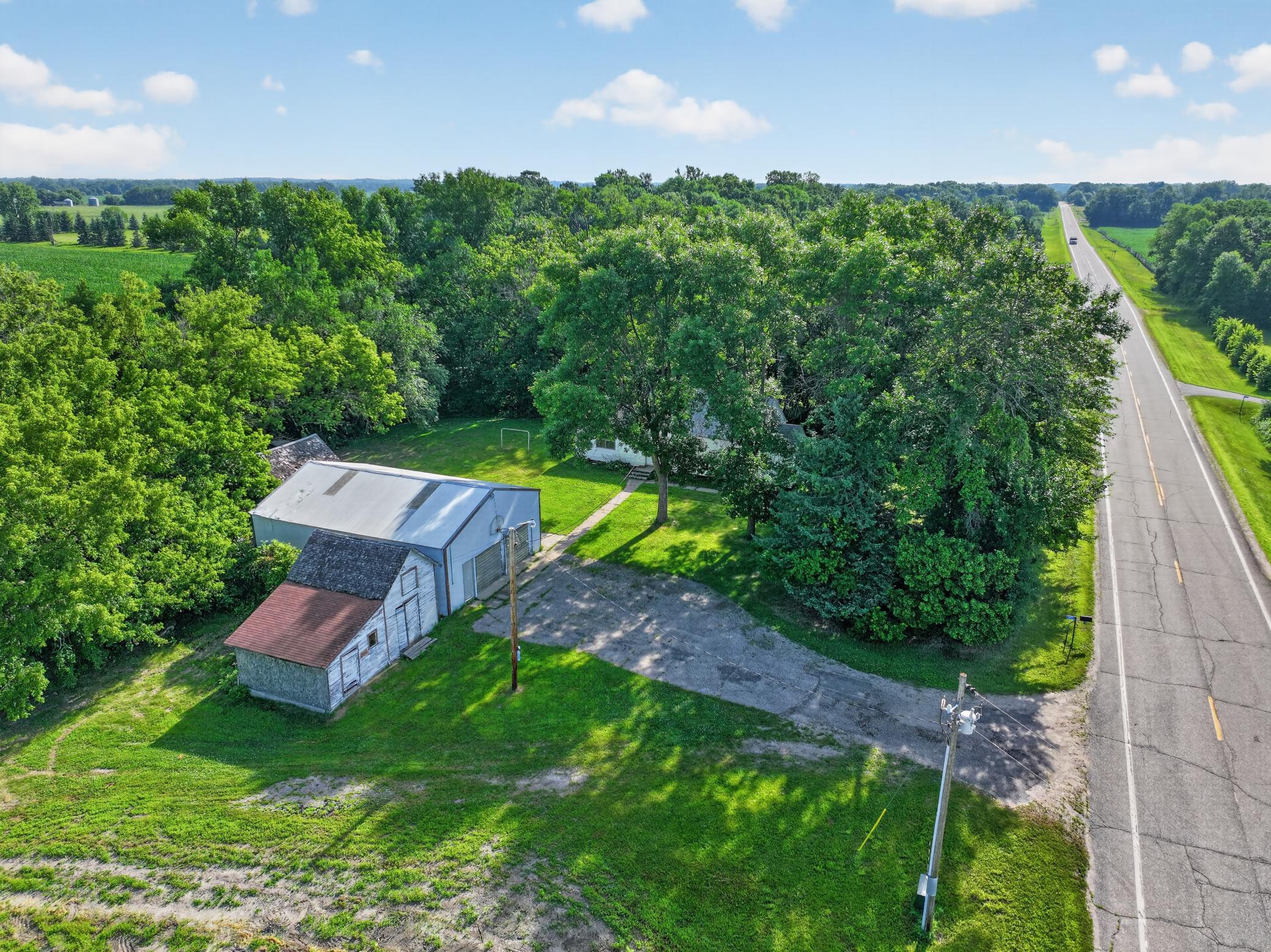 main property photo 13