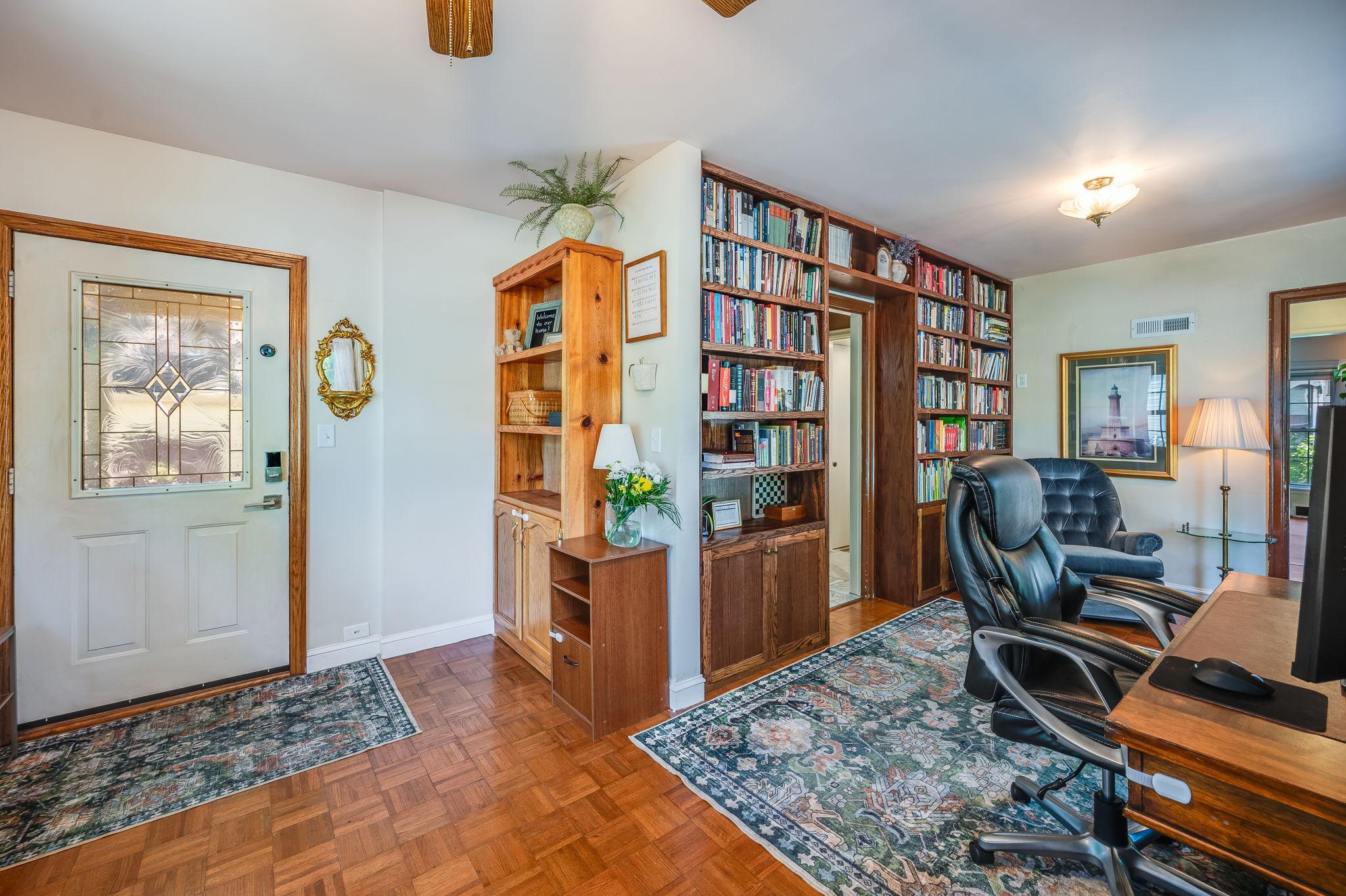 main property photo 14