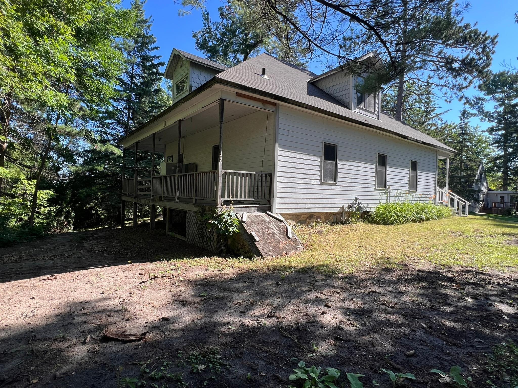 main property photo 9