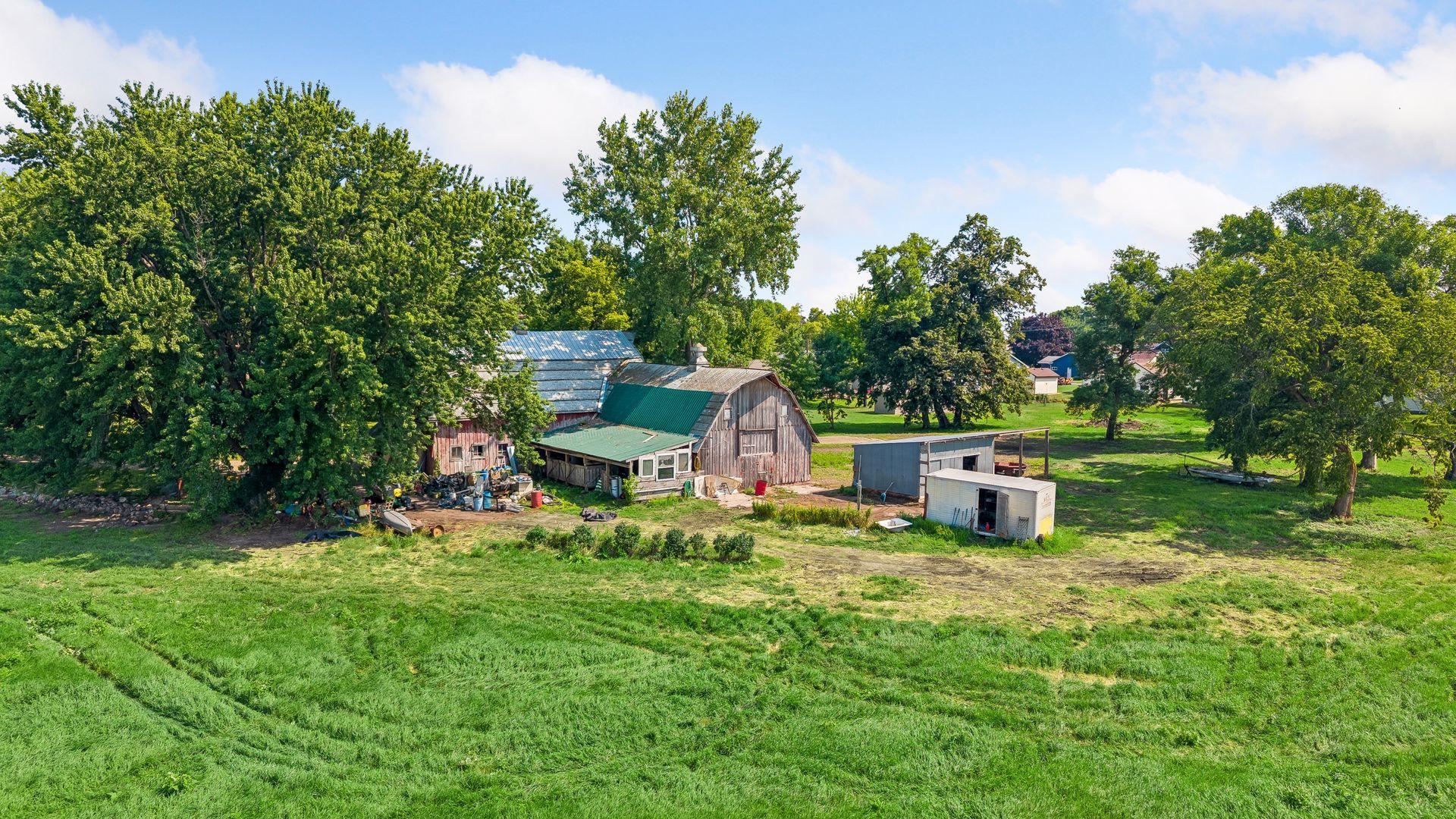 main property photo 13