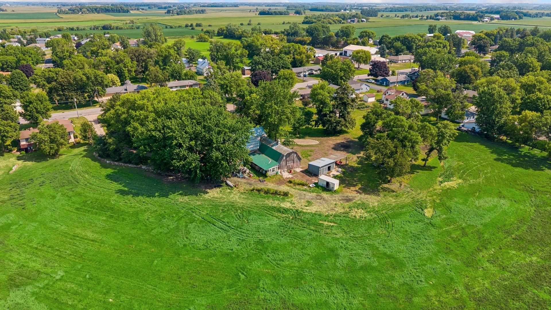 main property photo 14