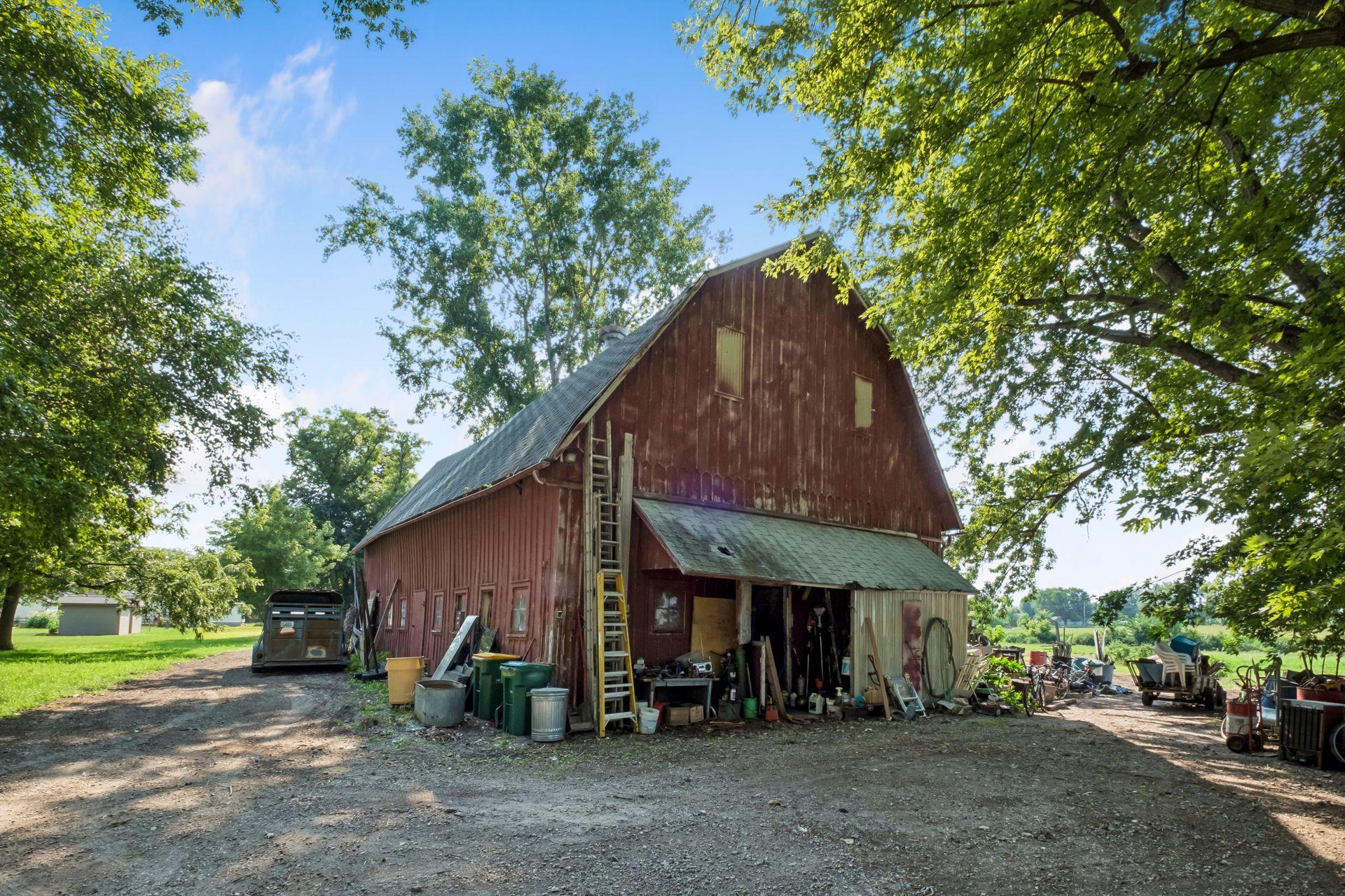 main property photo 25