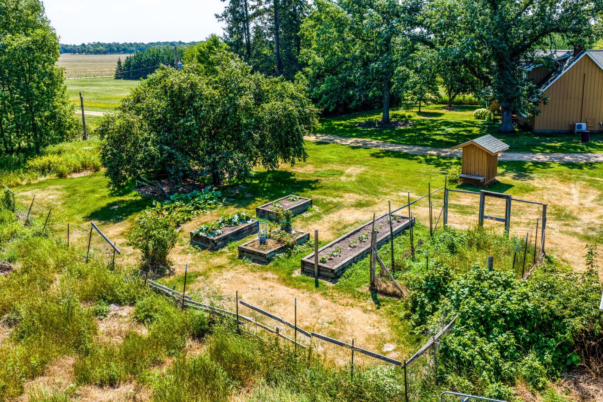 main property photo 50