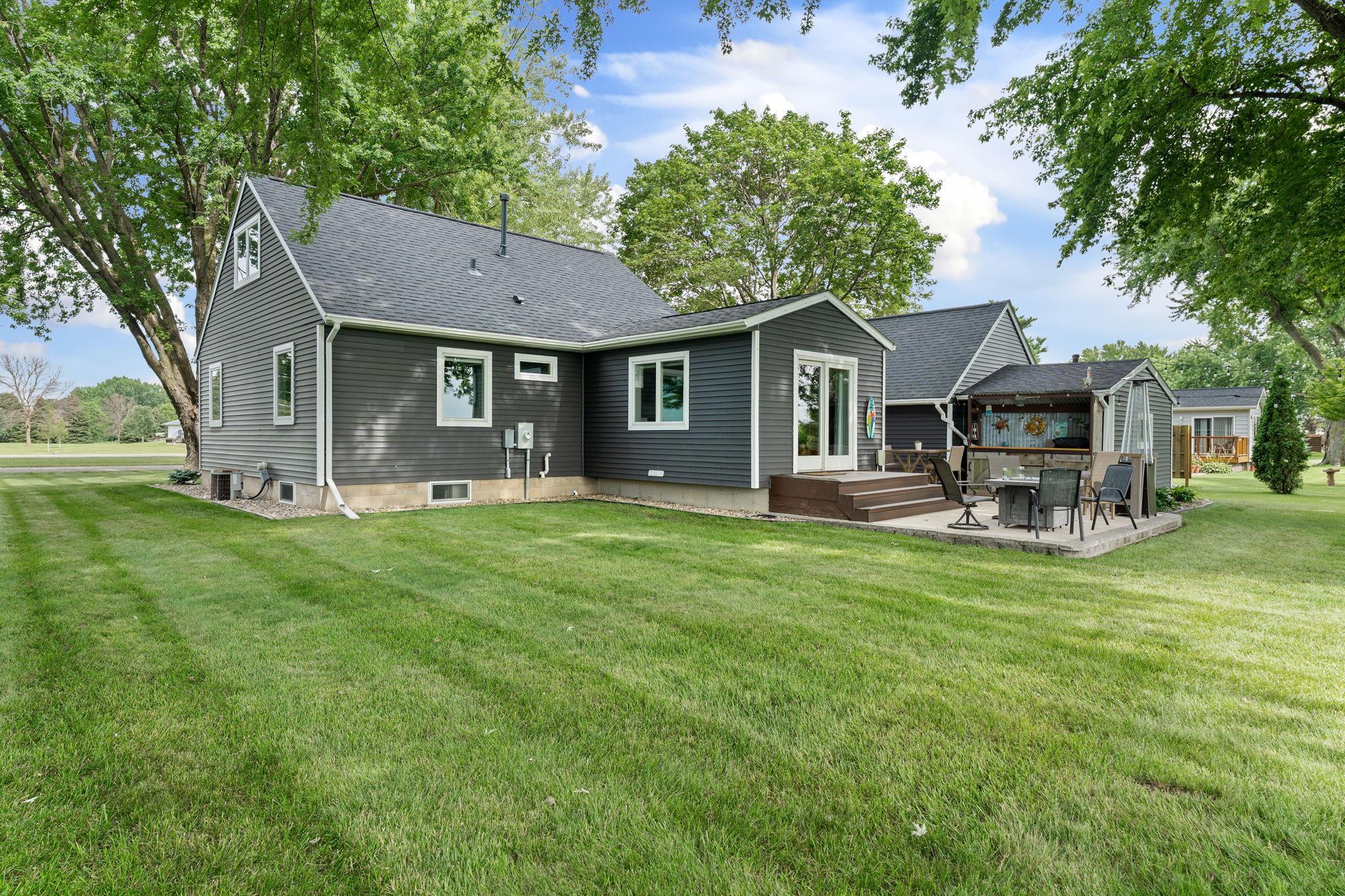 main property photo 10