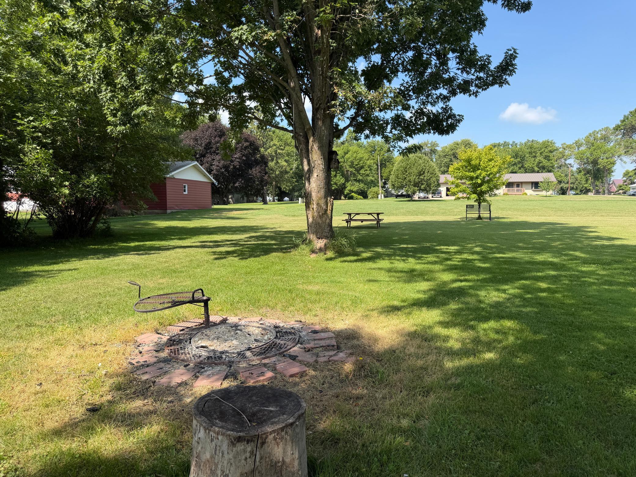 main property photo 33