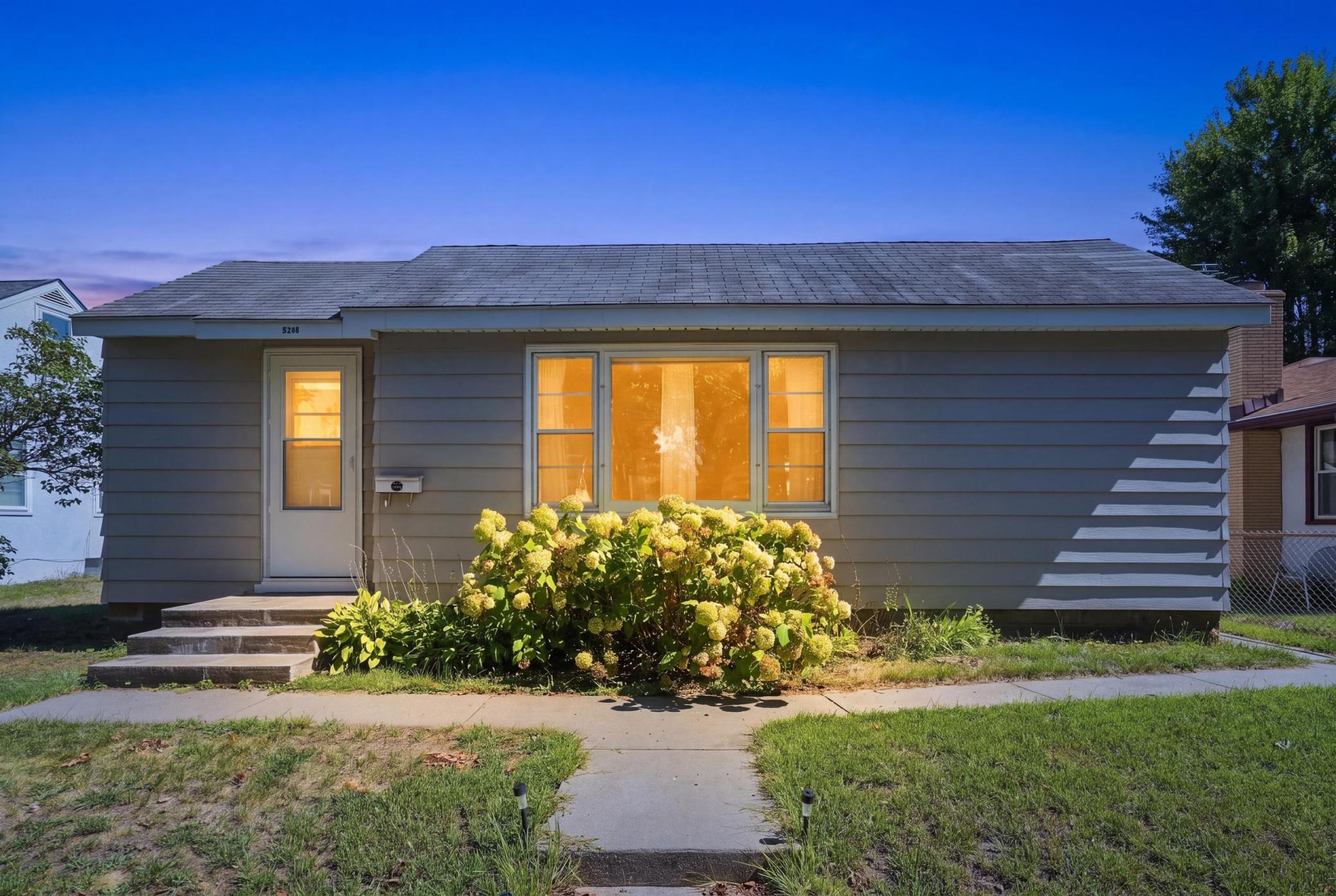 main property photo 29
