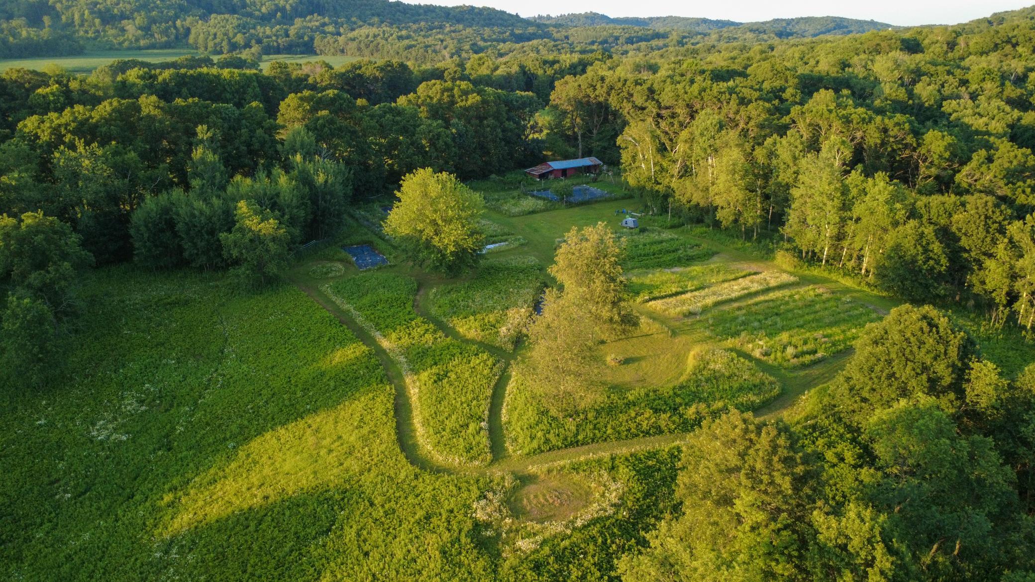main property photo 28