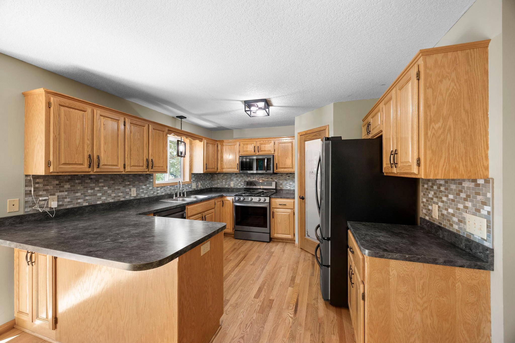 main property photo 18