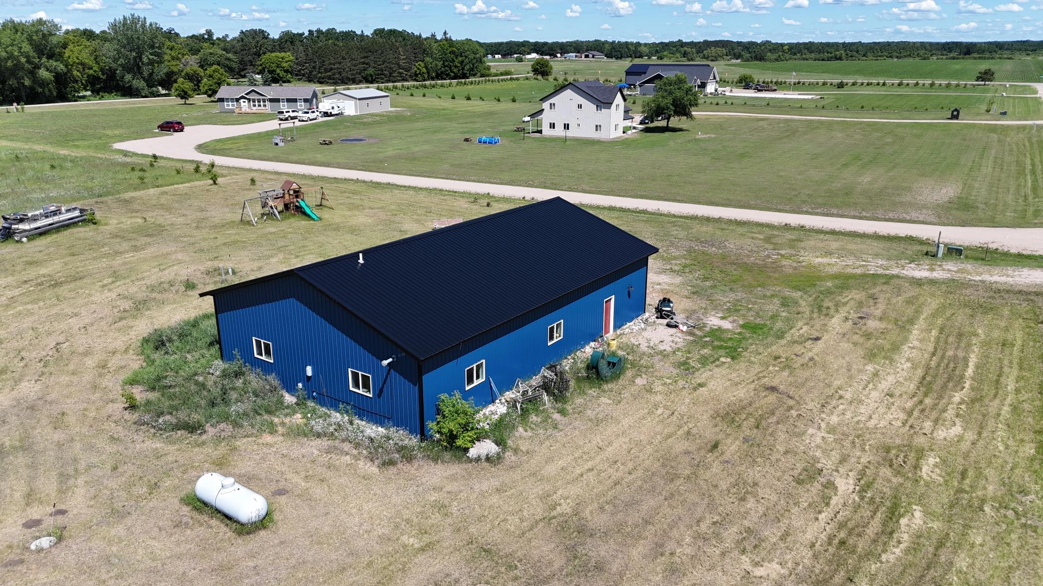 main property photo 23