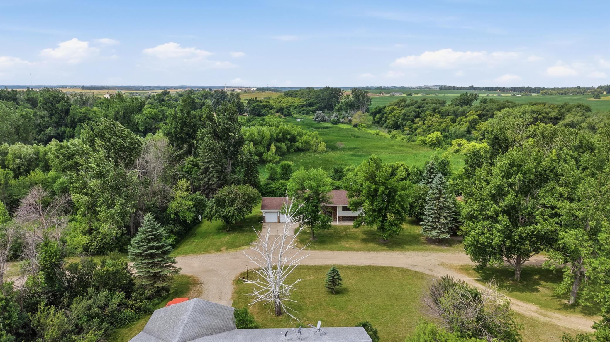 main property photo 40