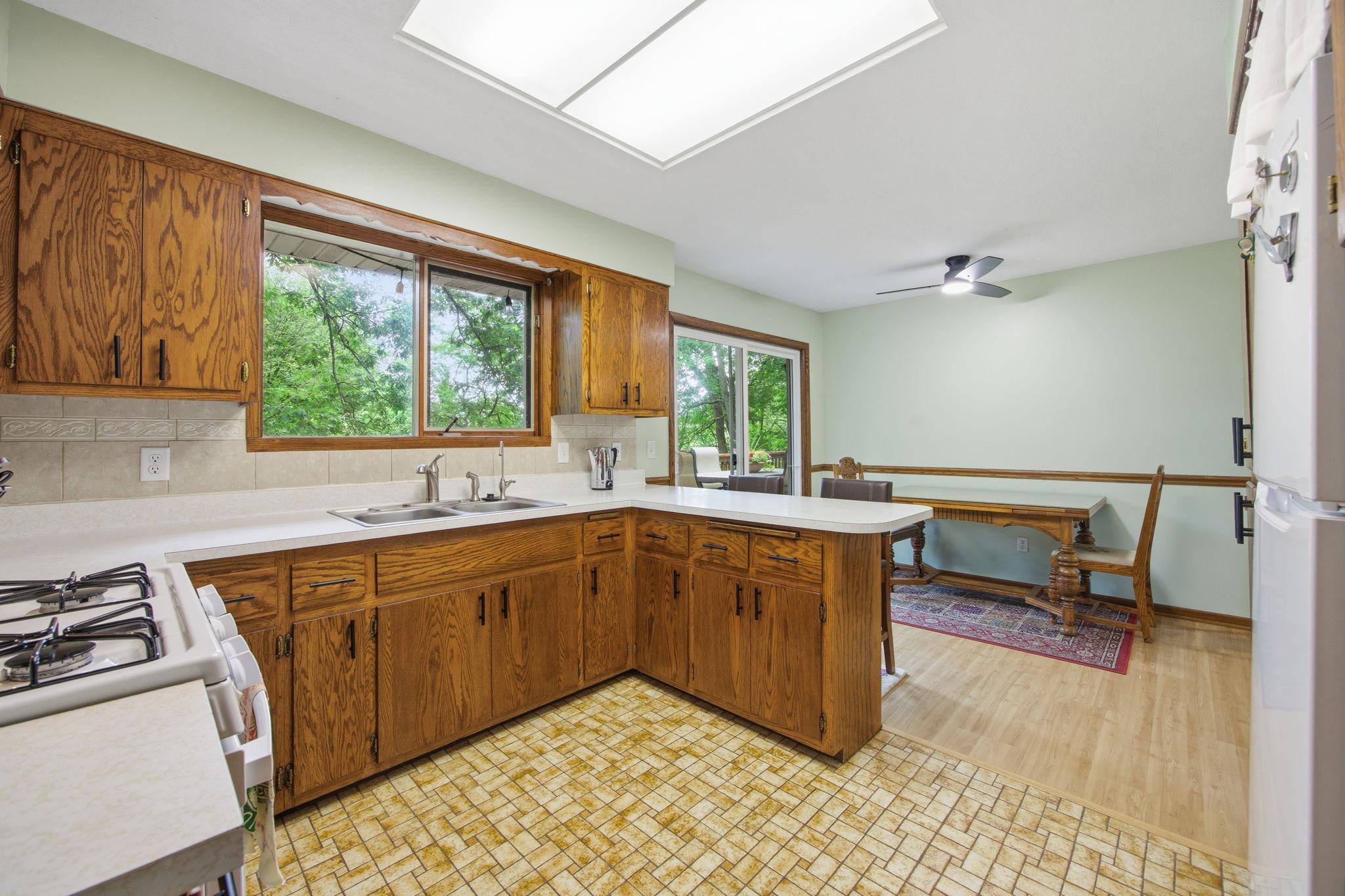 main property photo 24
