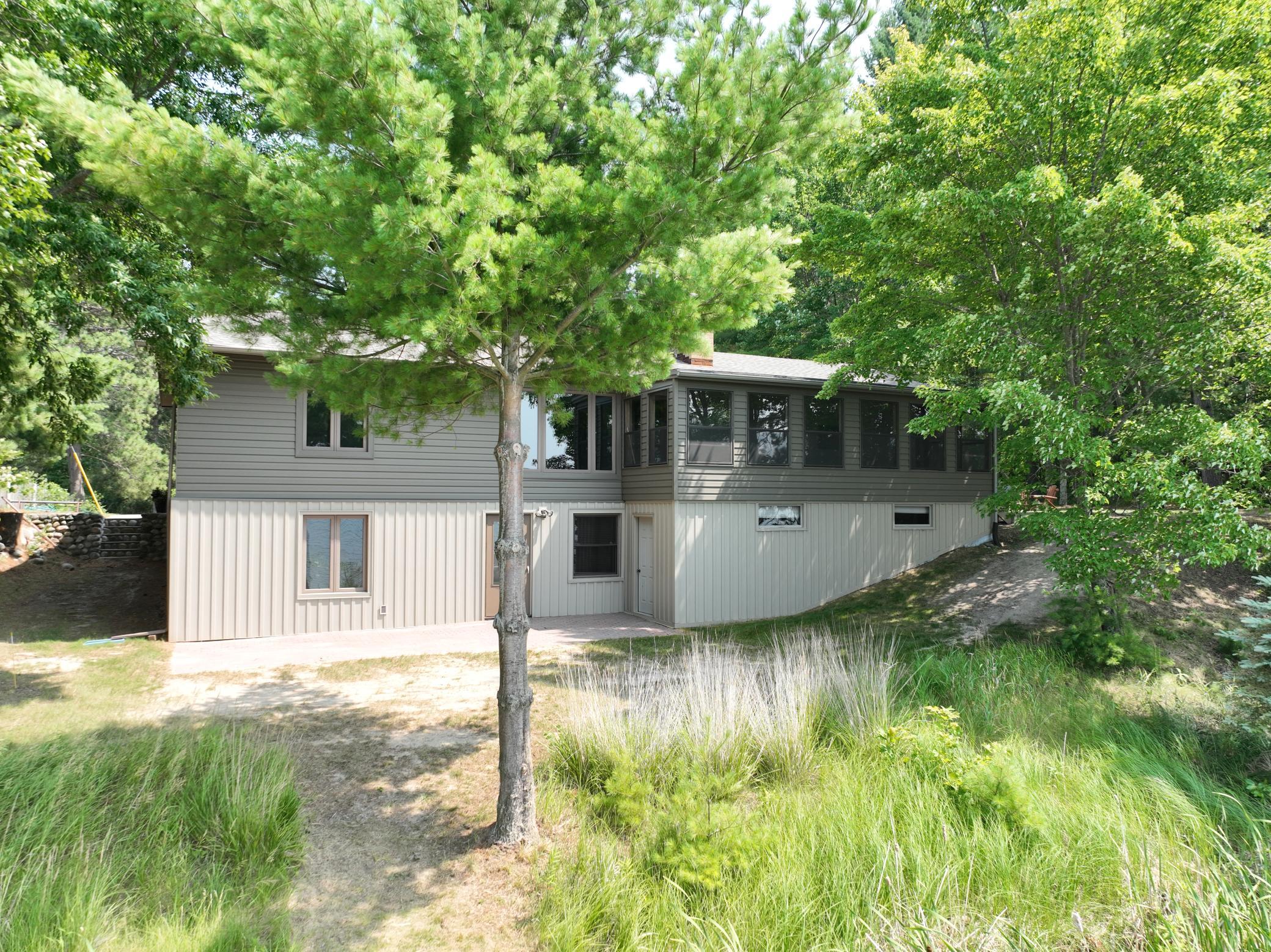 main property photo 79