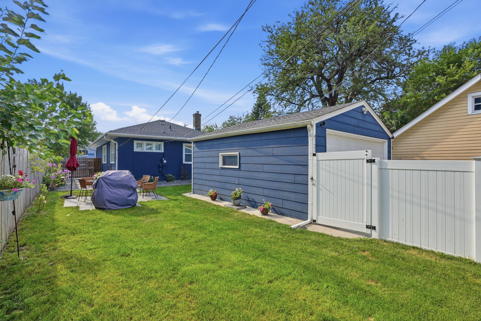 main property photo 33