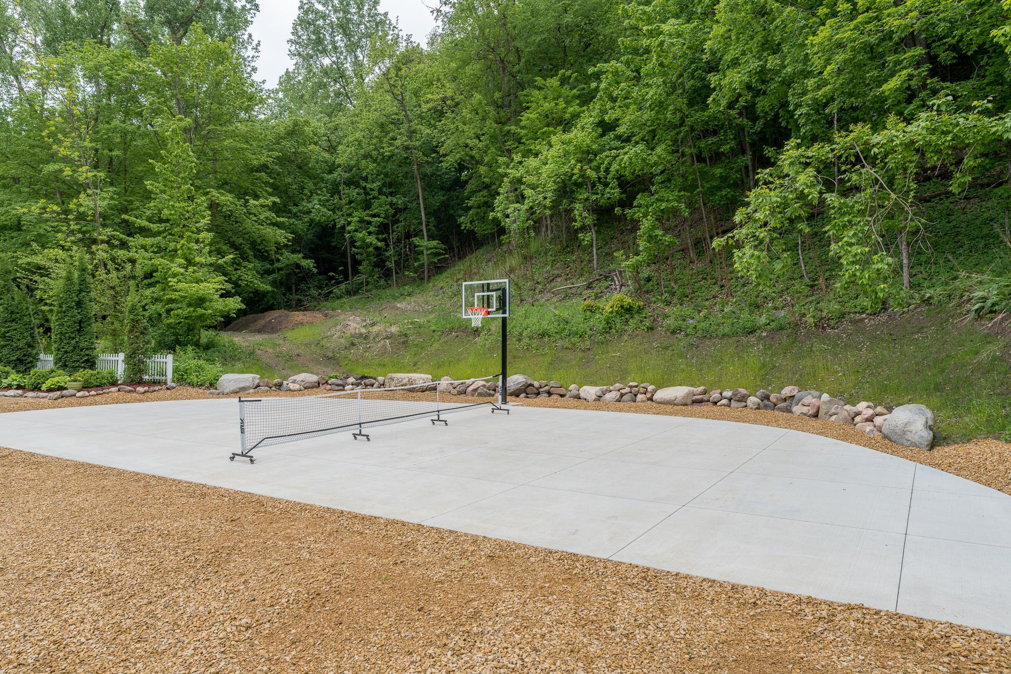 main property photo 88