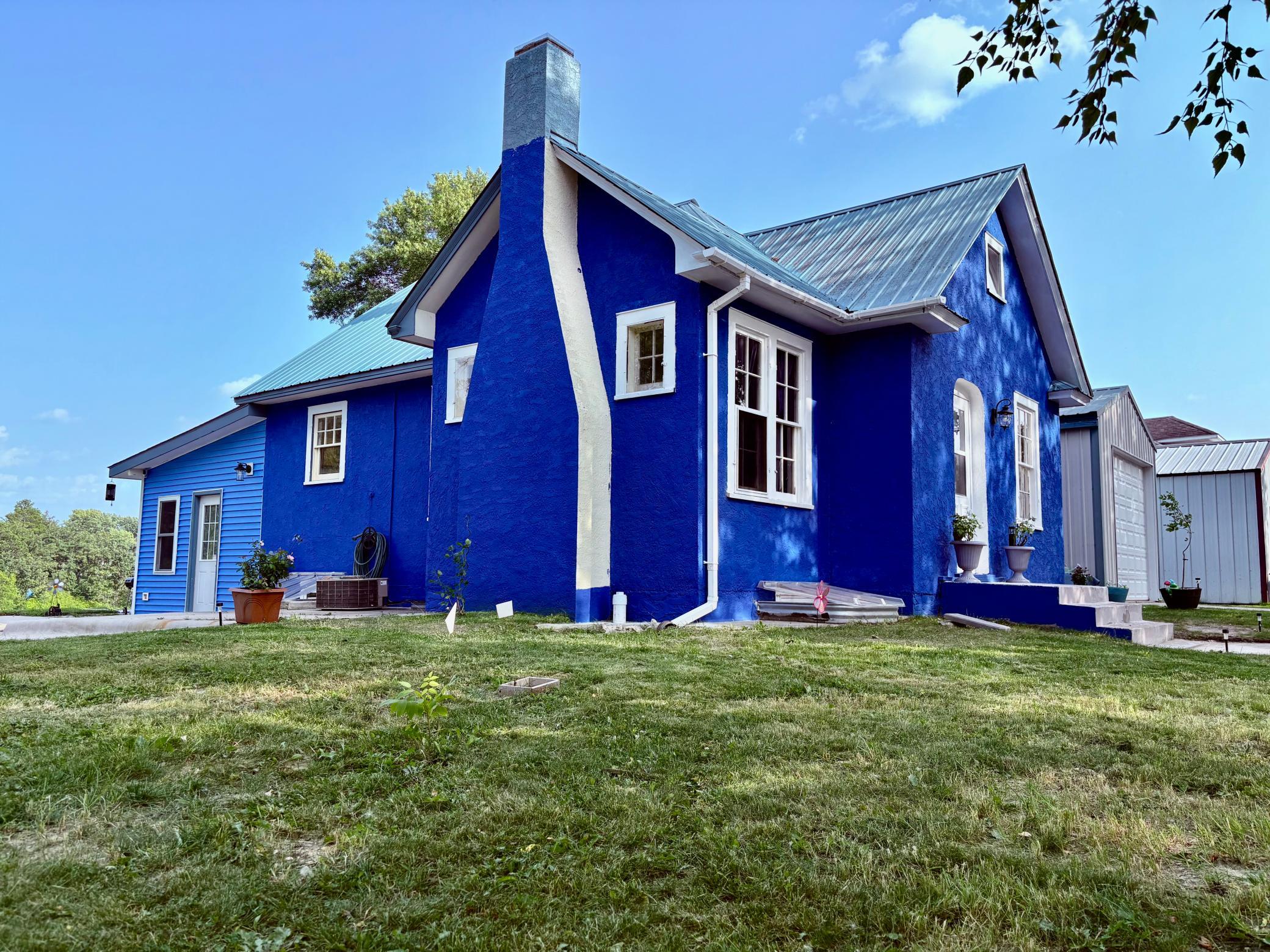 main property photo 16