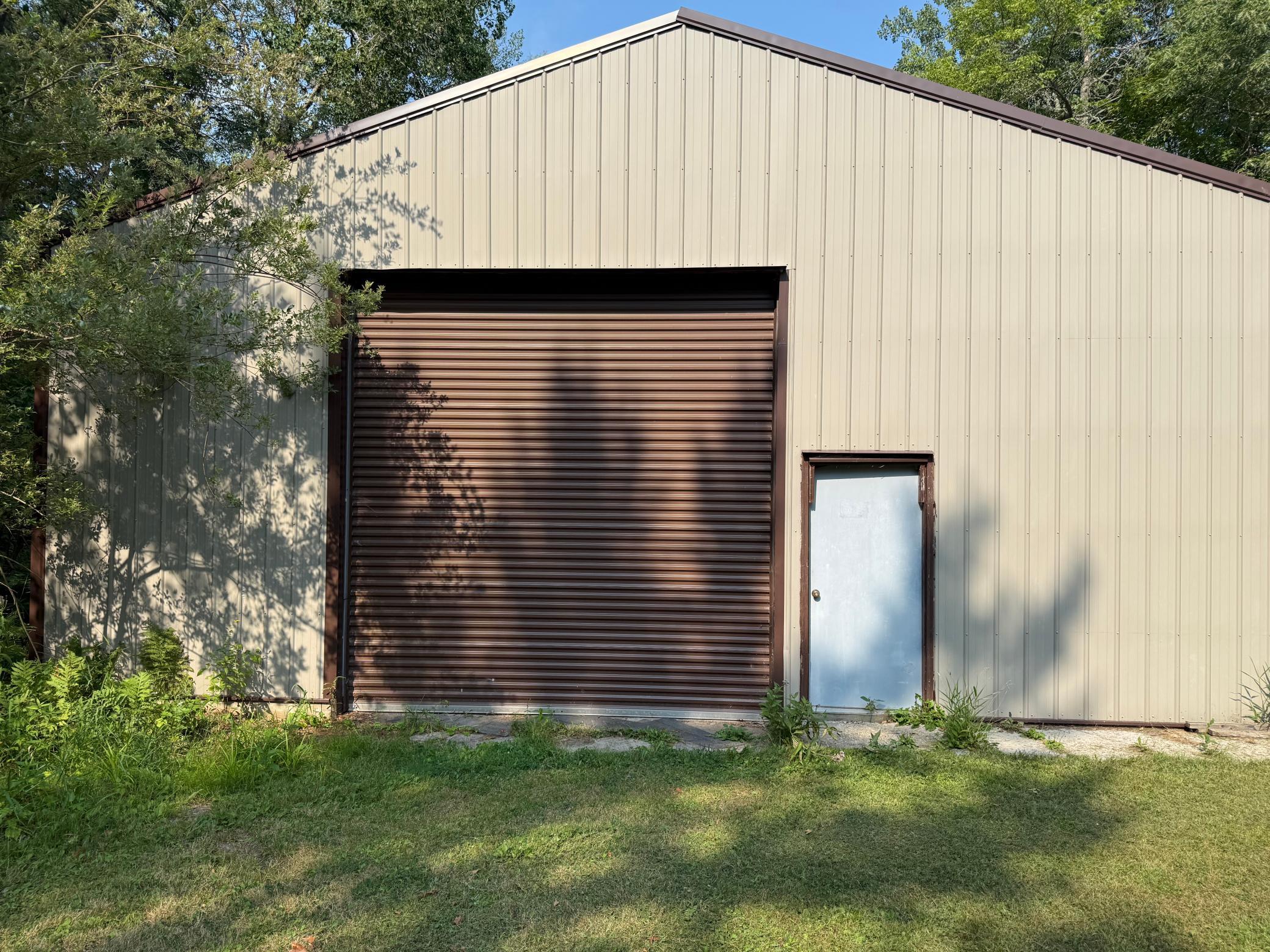 main property photo 29