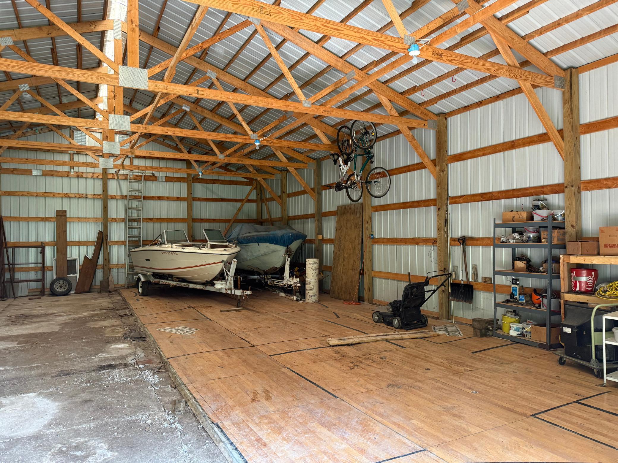main property photo 30