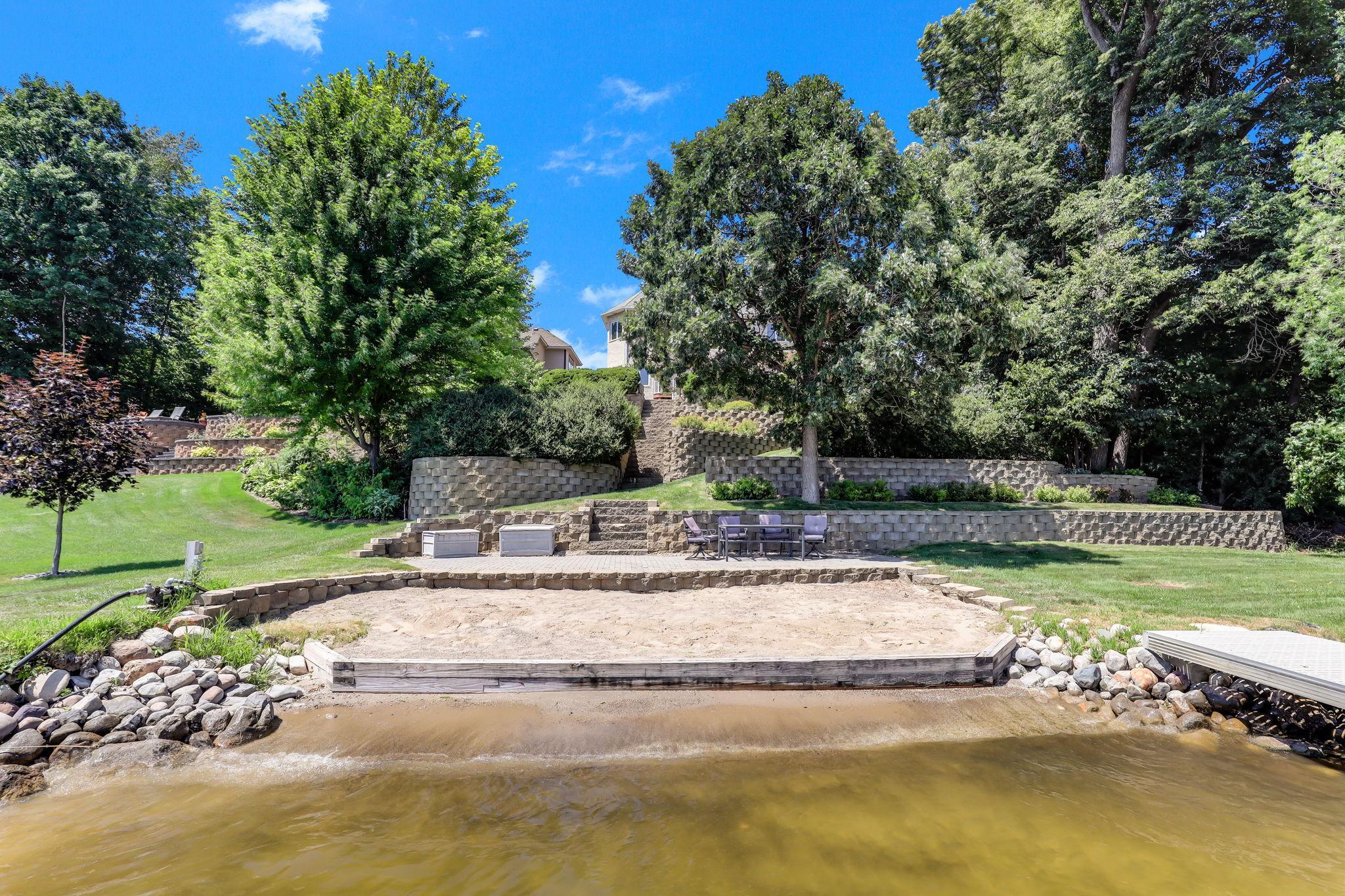 main property photo 87