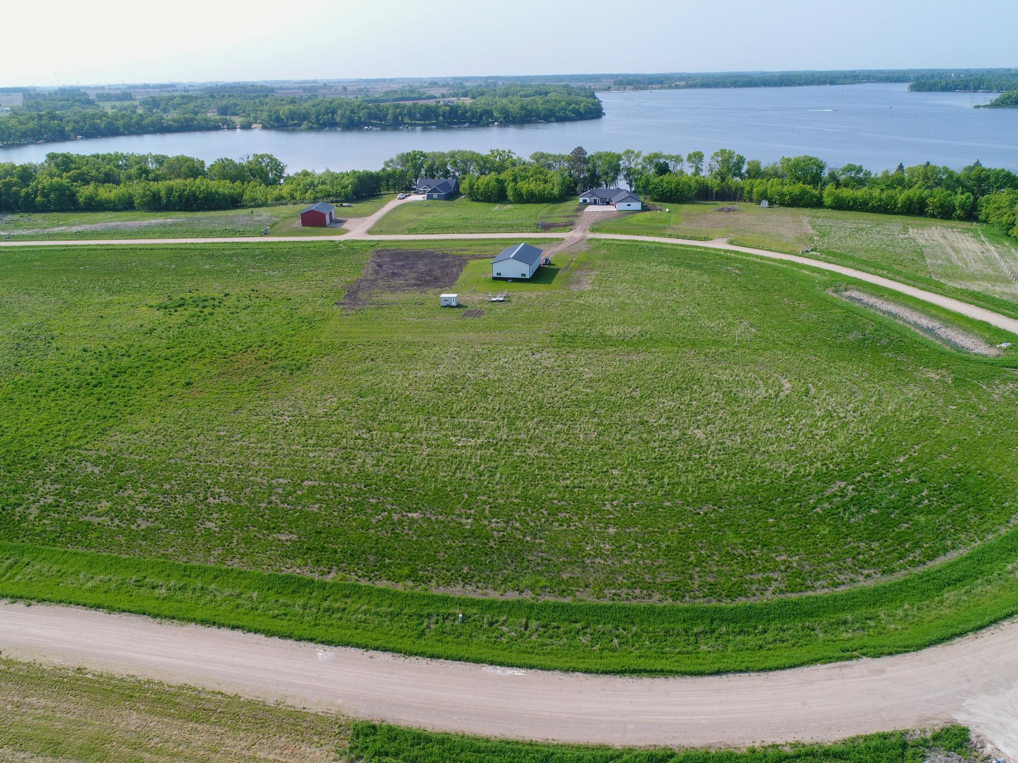 main property photo 9