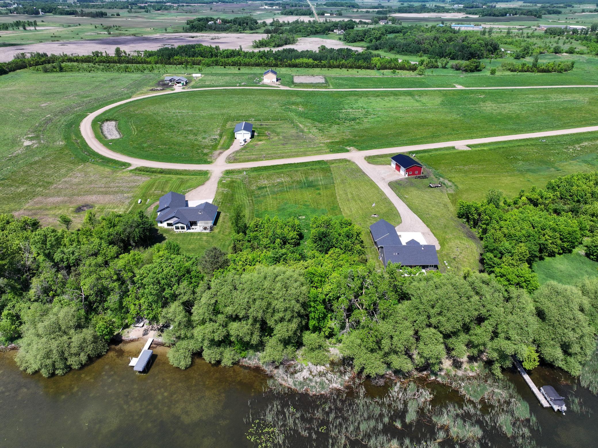 main property photo 13