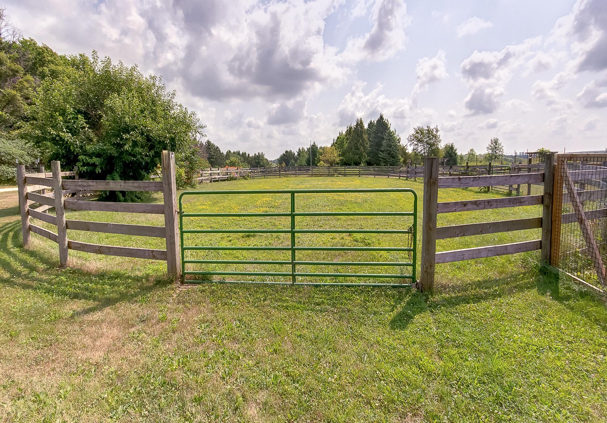main property photo 16