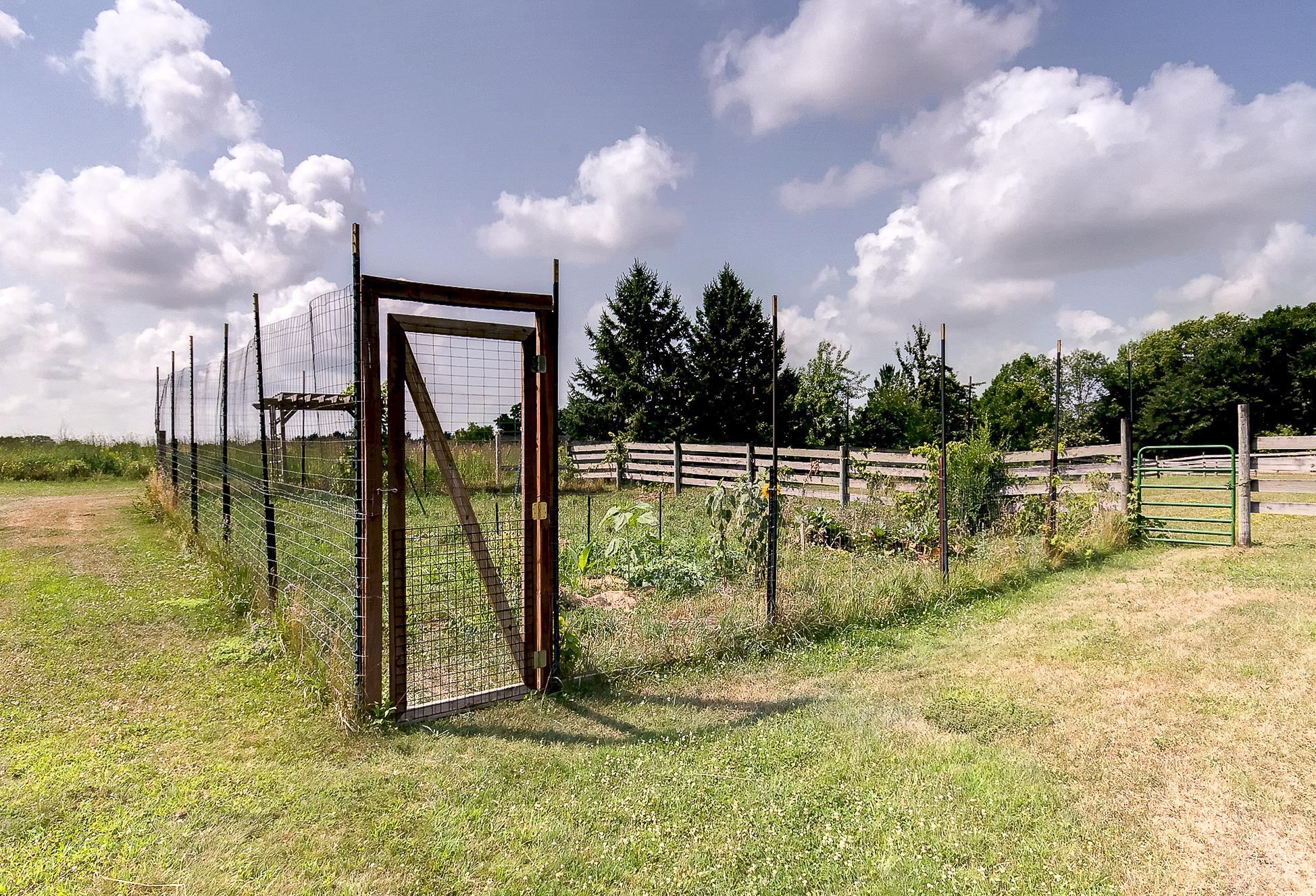 main property photo 37