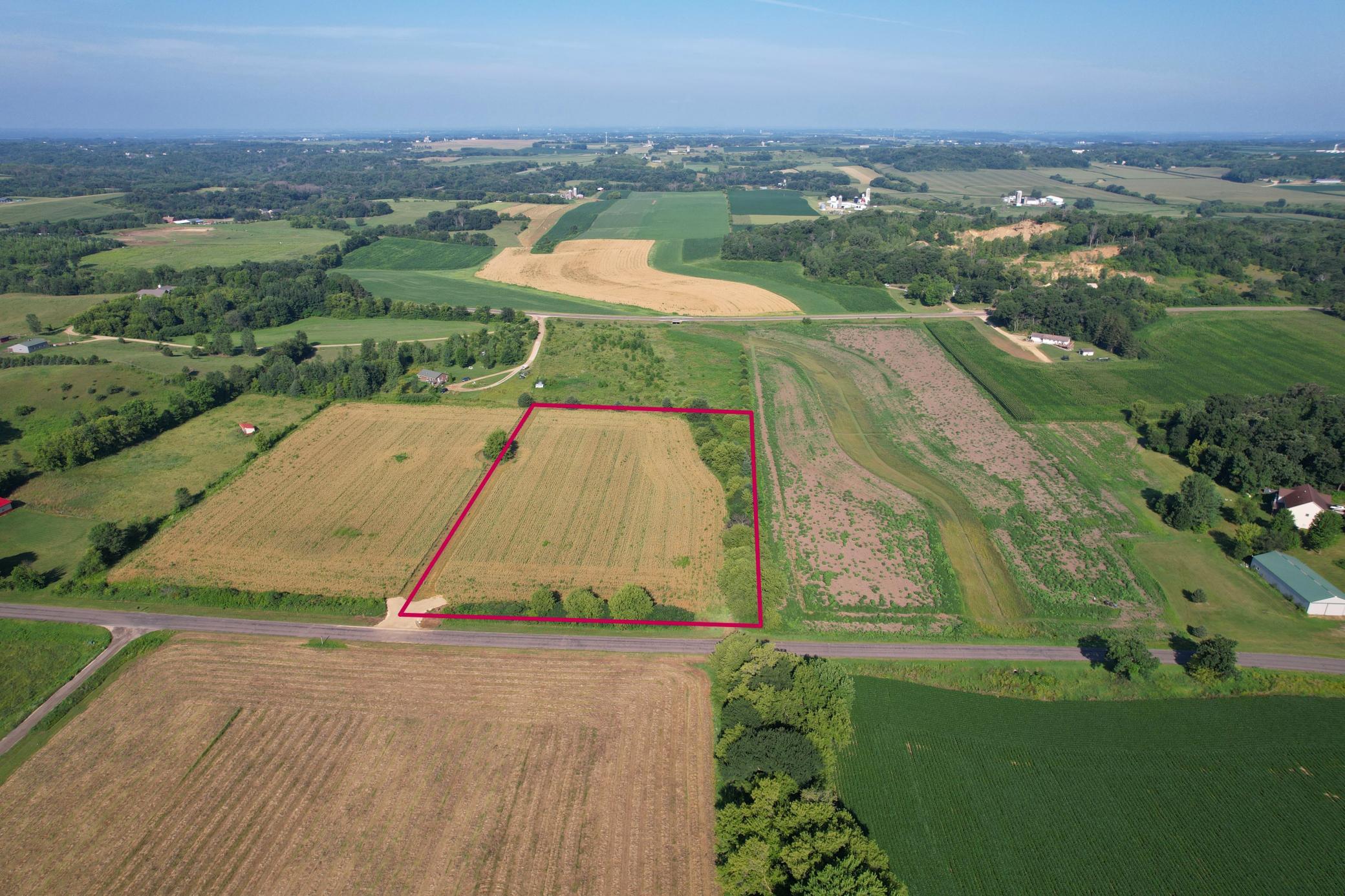 main property photo 3