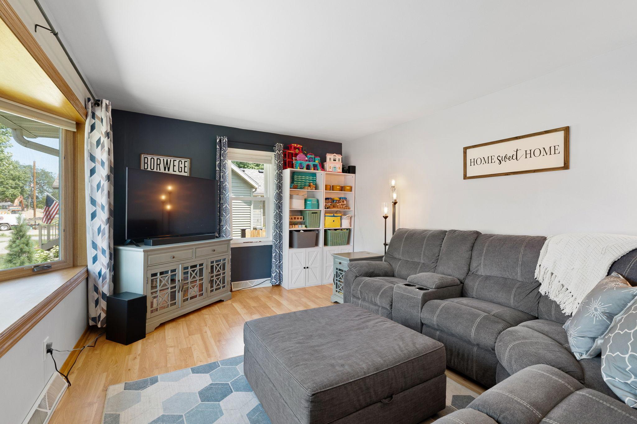 main property photo 5
