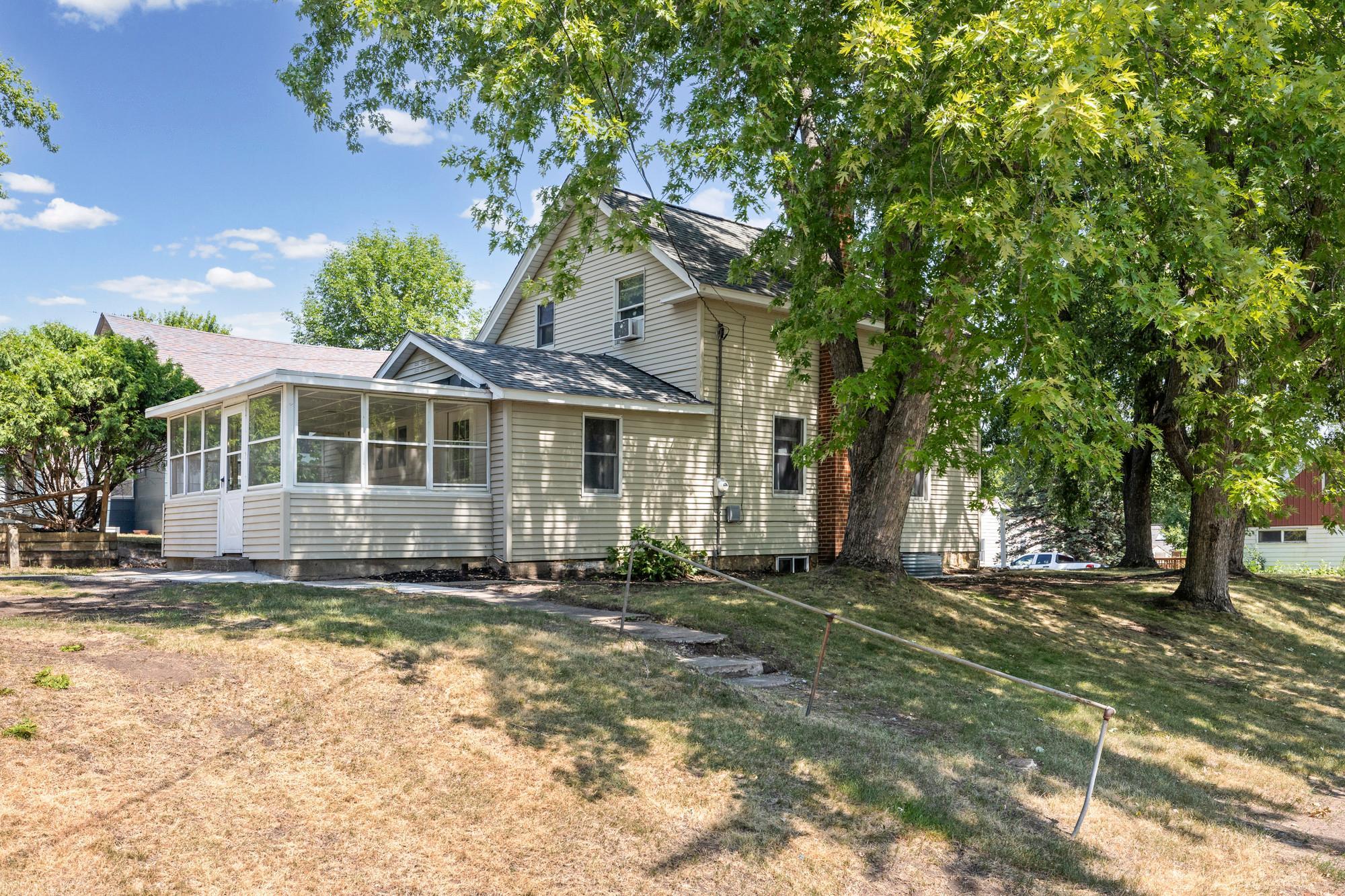 main property photo 28